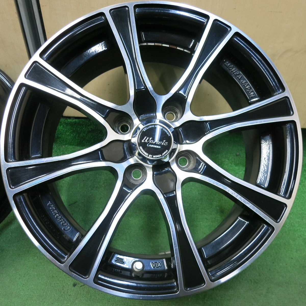 4本価格★Warwic Carozza MONZA JAPAN 15インチ ワーウィック カロッツァ モンツァ ホイール 15×6J PCD100/4H★5042308SYホ