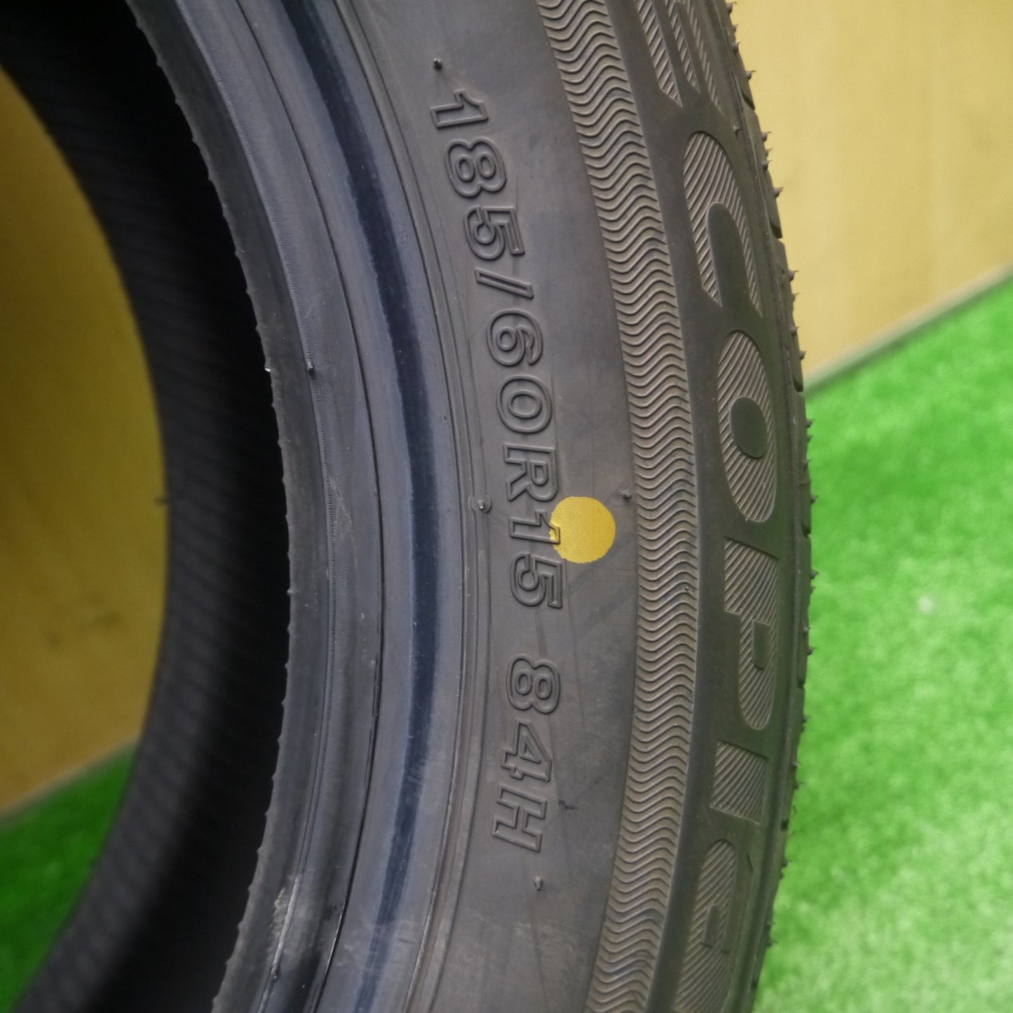 *送料無料* 新車外し！22年★185/60R15 ブリヂストン エコピア EP150 タイヤ 15インチ アクア フィット シャトル ヤリス 等★4082601Hノタ