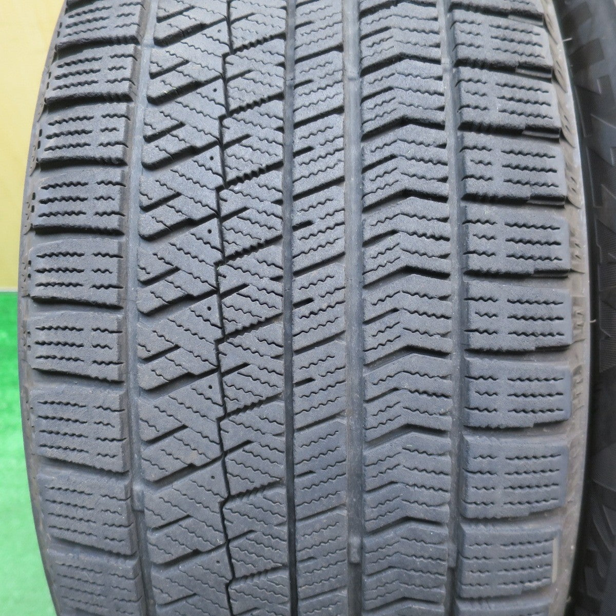 バリ溝！8.5分★SSR GTV03 タナベ 225/50R18 スタッドレス ブリヂストン ブリザック VRX2 18インチ PCD114.3/5H★5121703NJス
