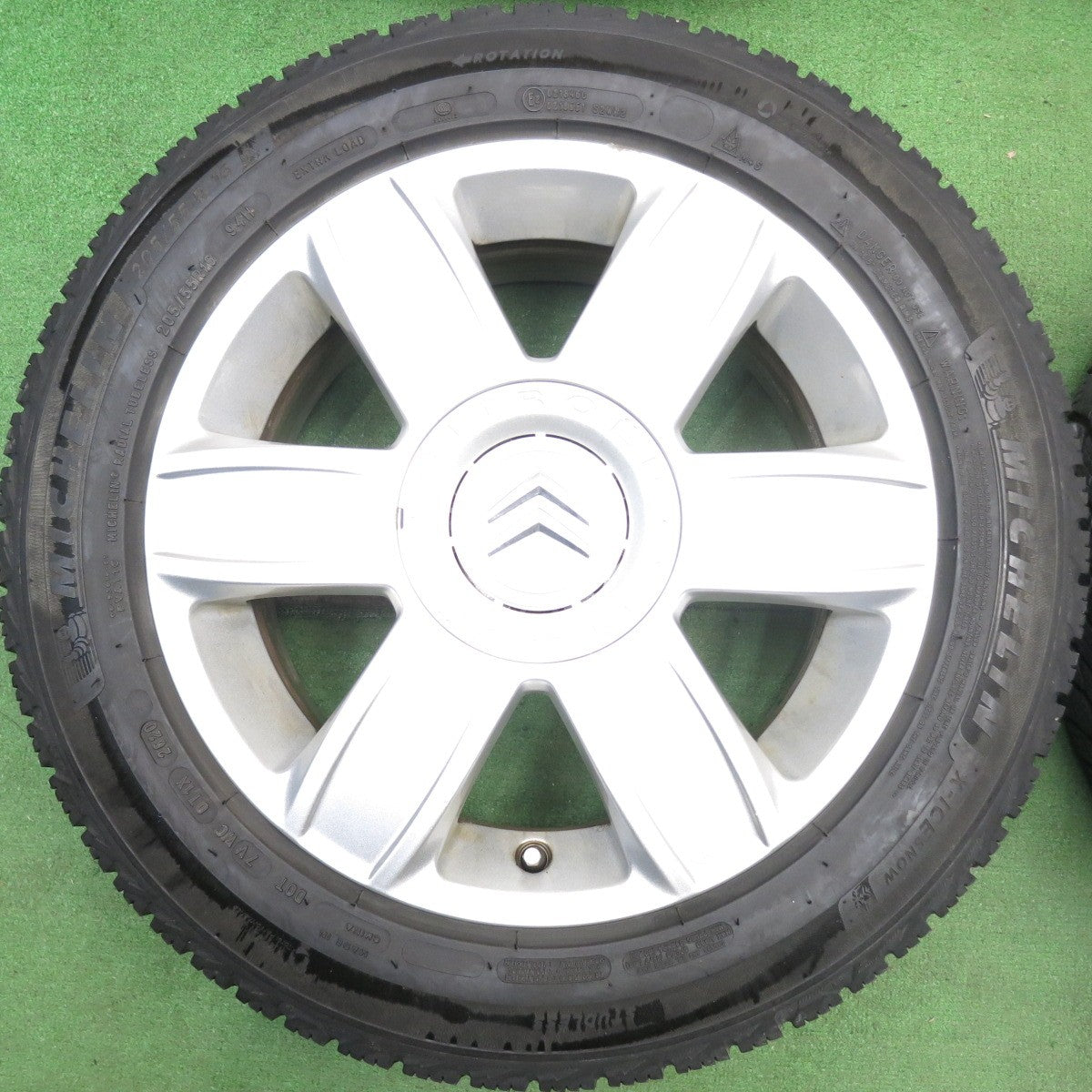 バリ溝！8.5分★シトロエン C4 純正 205/55R16 スタッドレス ミシュラン X-ICE SNOW 16インチ PCD108/4H★6041805HAス