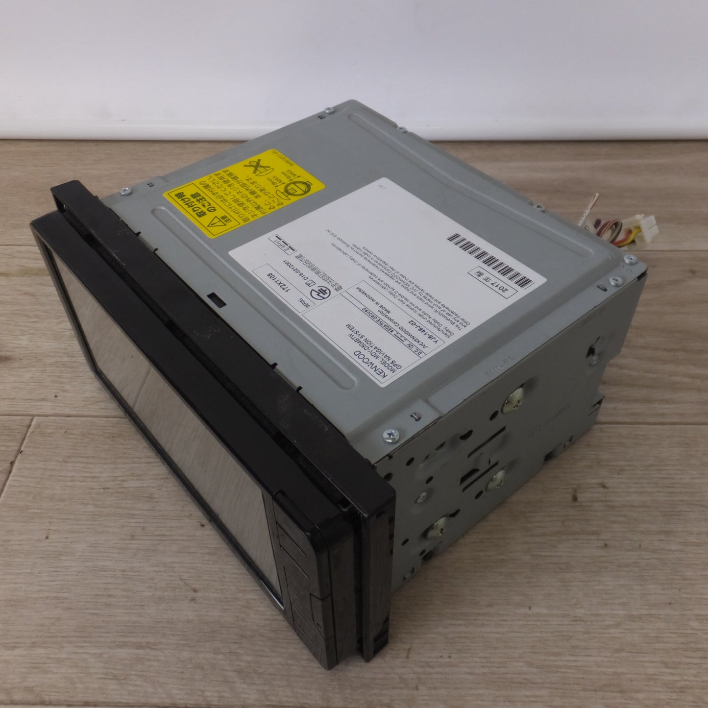 [送料無料] 現状品★ケンウッド KENWOOD GPSナビゲーションシステム MDV-D504BTW　セキュリティロック[45]★