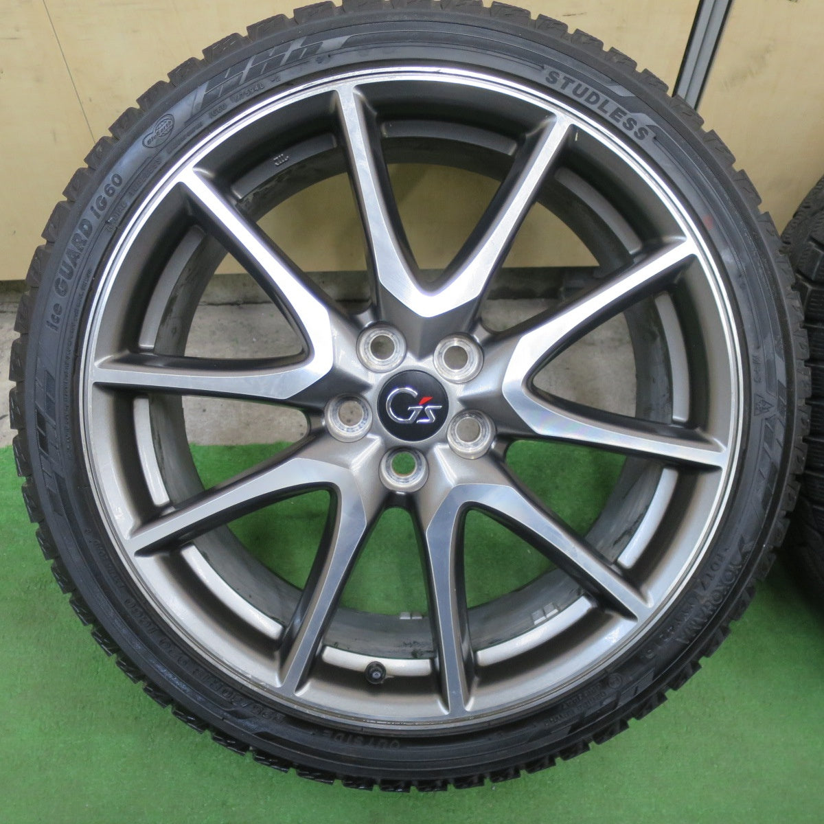 バリ溝！9分★トヨタ 30系 プリウス G's 純正 225/40R18 スタッドレス ヨコハマ アイスガード iG60 18インチ PCD100/5H★6021907TTス