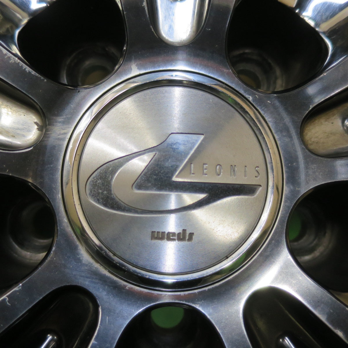 バリ溝！9.5分★インプレッサ 等 LEONIS VX 215/50R17 スタッドレス ヨコハマ アイスガード iG50 レオニス 17インチ PCD100/5H★5100906イス