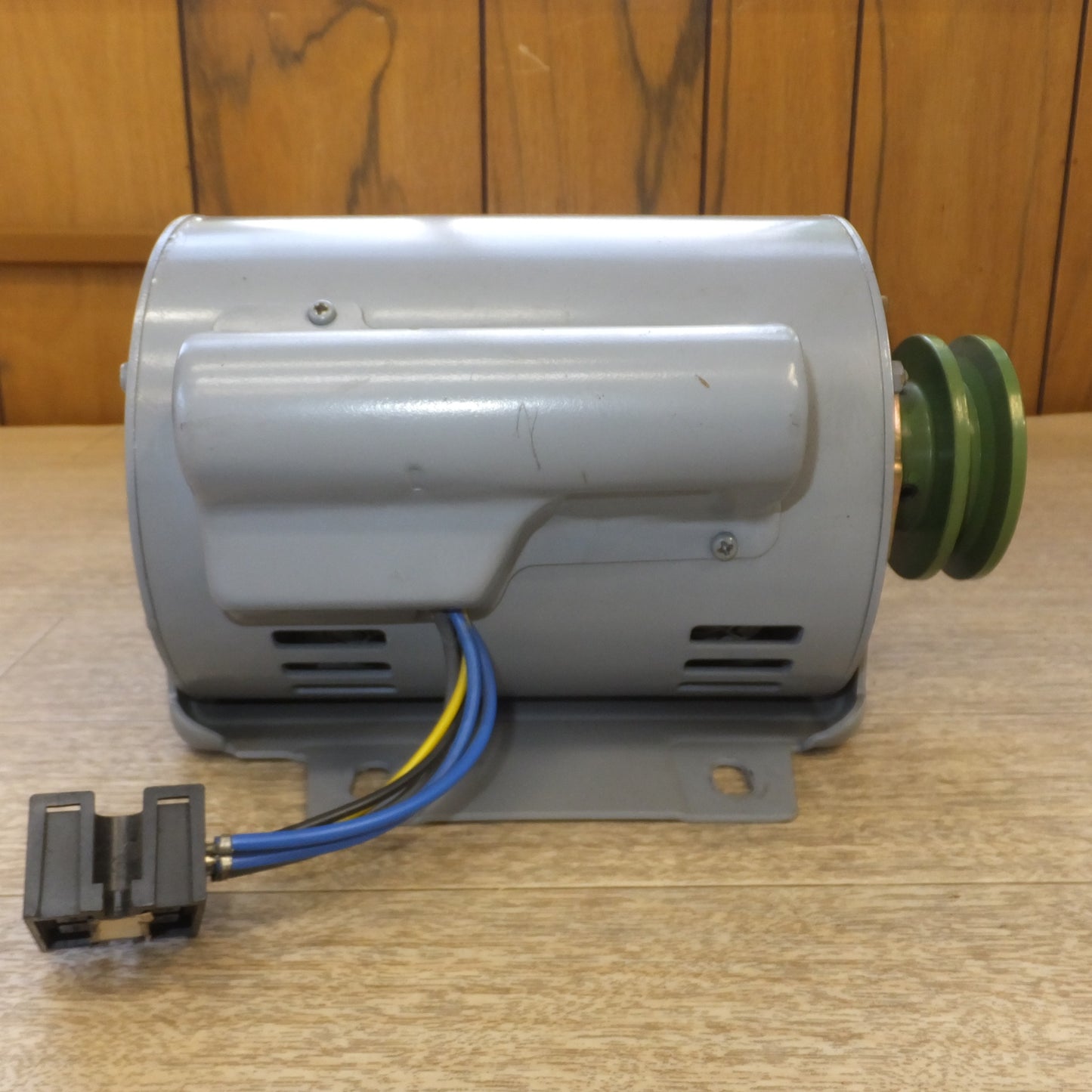 [送料無料] 現状品★三菱 MITSUBISHI 単相モーター SUPER LINE SC-KS　0.4kW 4POLE 100/200V 50/60Hz★