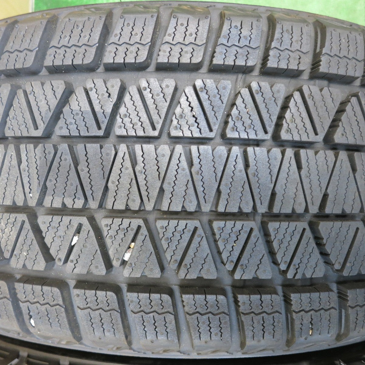 センサー付！バリ溝！24年！キレイ！ほぼ10分★レクサス NX Fスポーツ 純正 235/50R20 スタッドレス ブリヂストン ブリザック DM-V3 20インチ PCD114.3/5H★6050307HAス