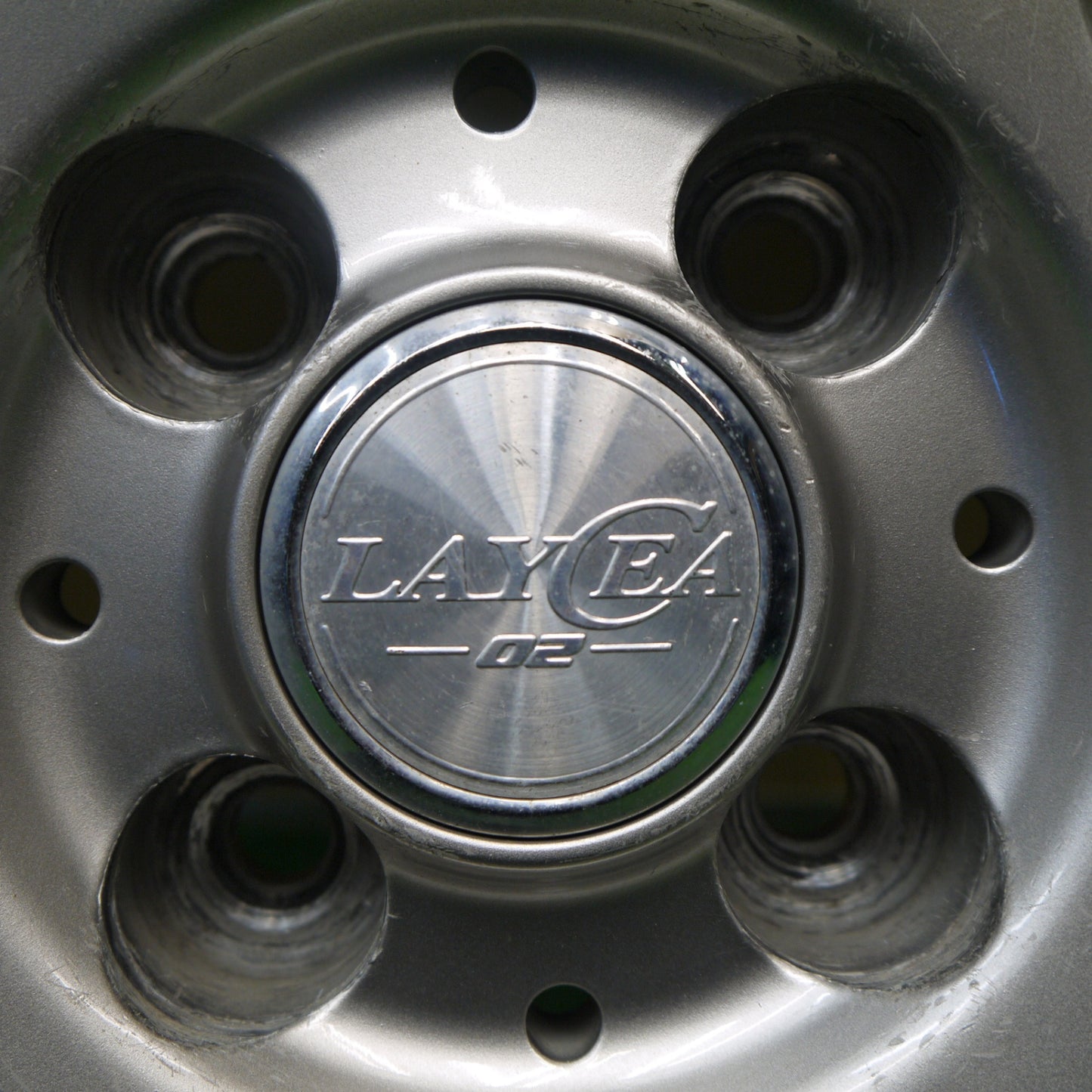 バリ溝！21年！8.5分★スタッドレス 175/65R15 ピレリ アイスアシンメトリコ プラス LAYCEA 02 レイシア 15インチ PCD100/4H★5102802Hス