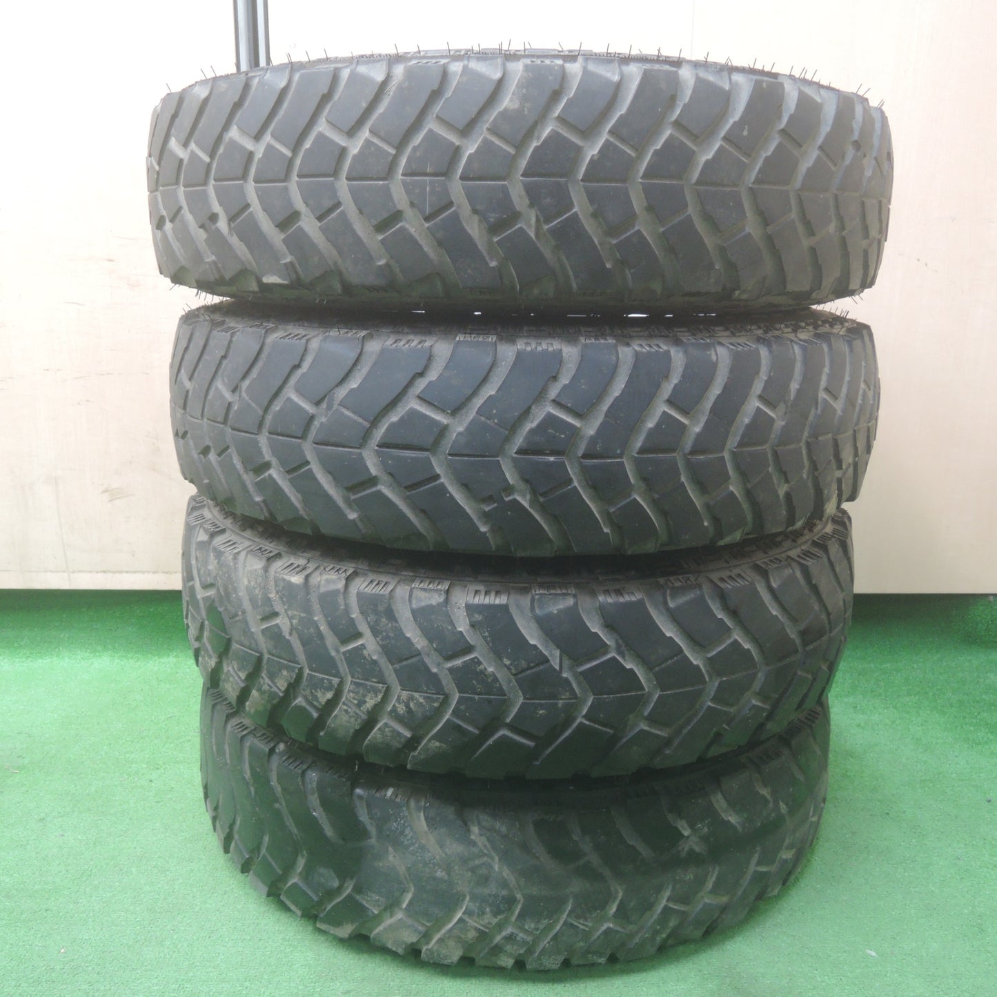 *送料無料* キレイ★ジムニー等 4x4 Engineering 6.50R16 97/93Q ヨコハマ ジオランダー M/T+ 16インチ PCD139.7/5H★4033001SYノ