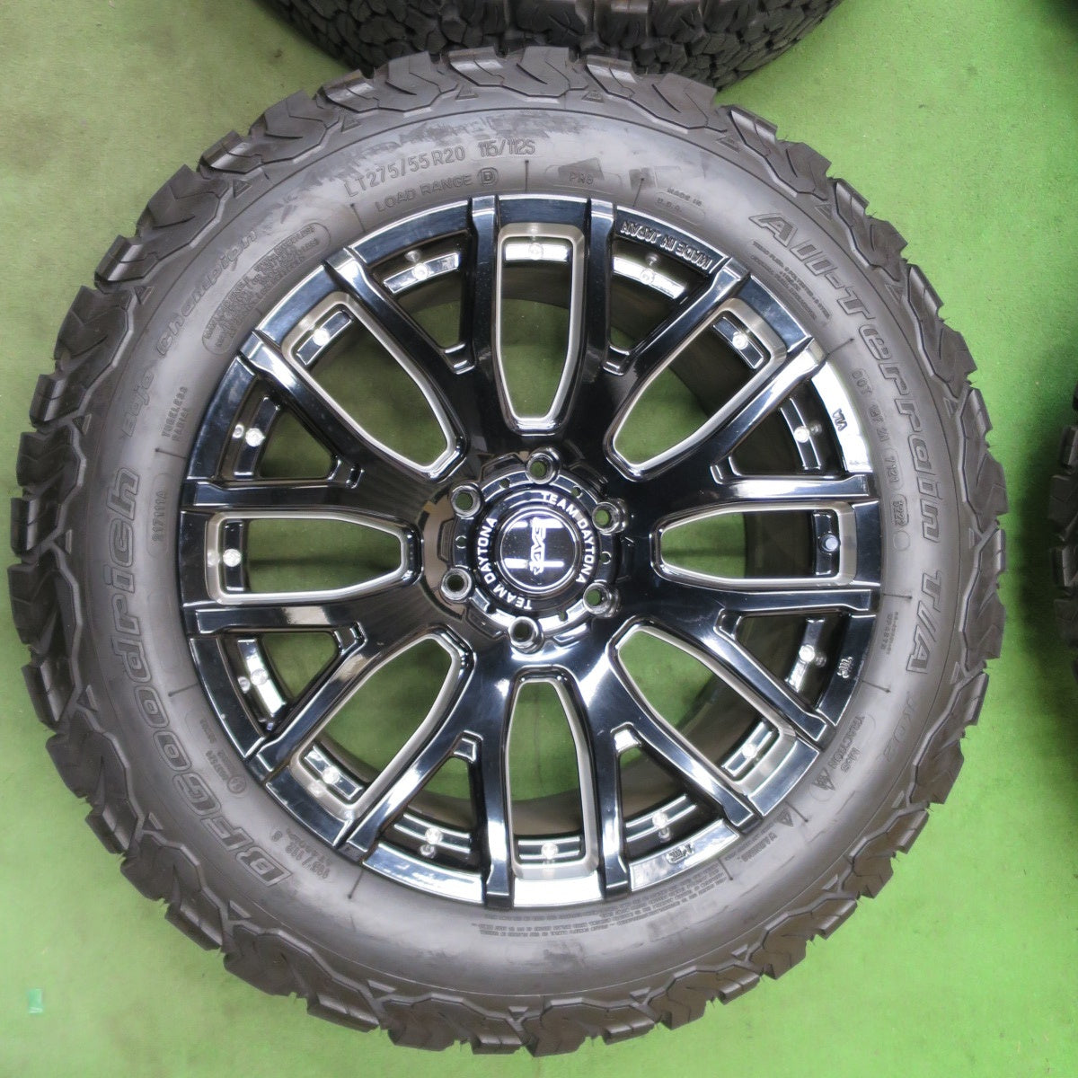 バリ溝！22年！キレイ！9.5分★RAYS TEAM DAYTONA F8 GAIN 275/55R20 115/112S BFグッドリッチ All-Terrain T/A KO2 レイズ チーム デイトナ 20インチ PCD139.7/6H★6040102ナノ