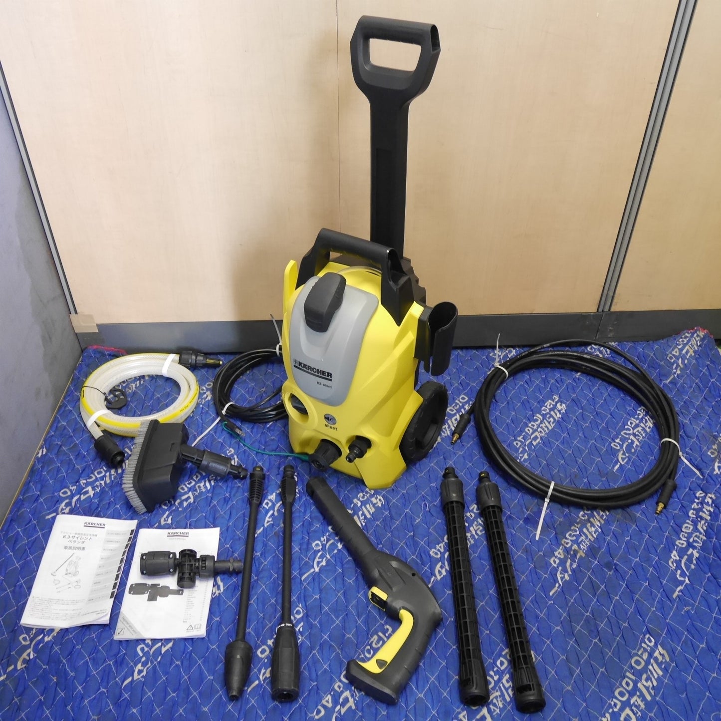 [送料無料] キレイ！付属品付き☆KARCHER ケルヒャー 家庭用 高圧 洗浄機 K3 サイレント ベランダ K3 SILENT 洗浄 清掃 掃除 洗車☆