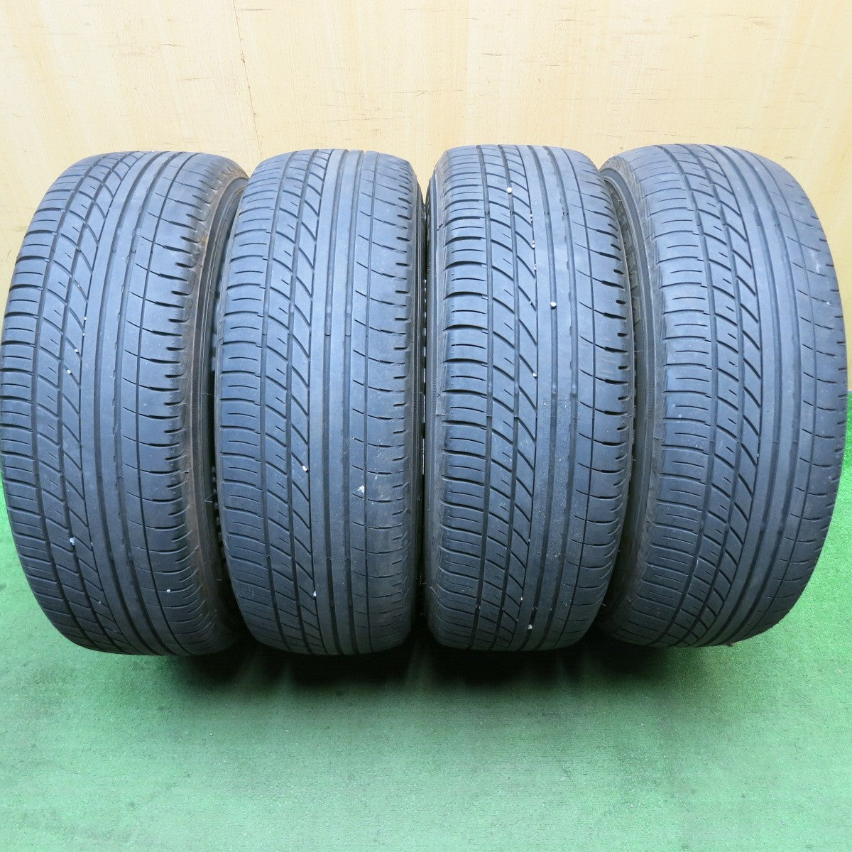 4本価格！22年★essex ES-16 CRS 215/65R16C 109/107S ヨコハマ PARADA PA03 エセックス 16インチ PCD139.7/6H★5071305HAノ