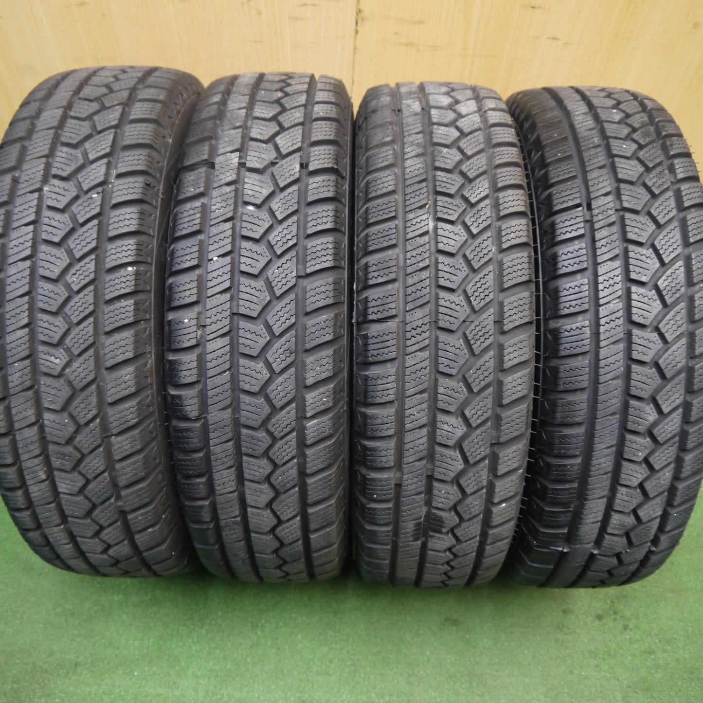 バリ溝！21年！キレイ！9分★スタッドレス 155/65R13 ハイフライ Ｗin-turi 212 Verthandi ヴェルザンディ ヴェルサンディ 13インチ PCD100/4H★5061705Hス