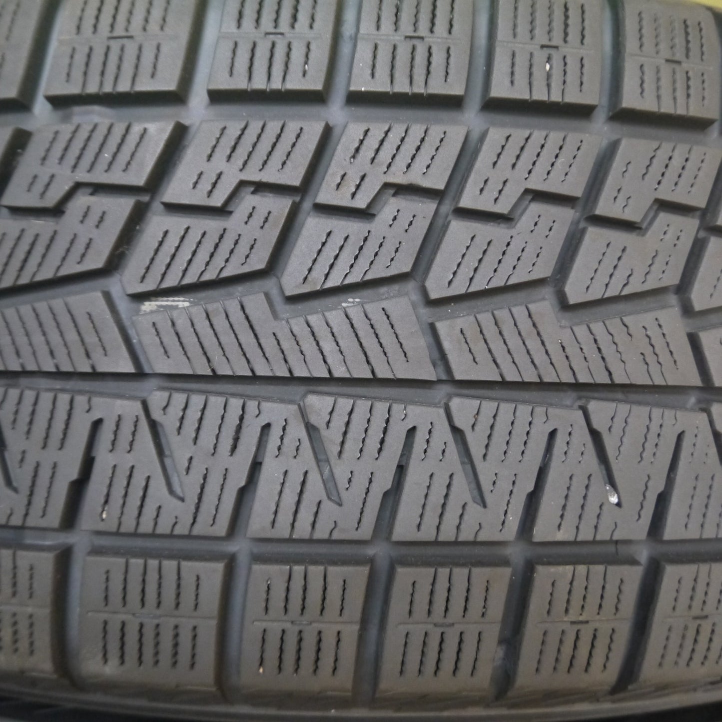[送料無料] バリ溝！21年！キレイ！9分★スタッドレス 215/65R16 ヨコハマ アイスガード iG70 GRASS グラス 16インチ PCD114.3/5H★4110805Hス