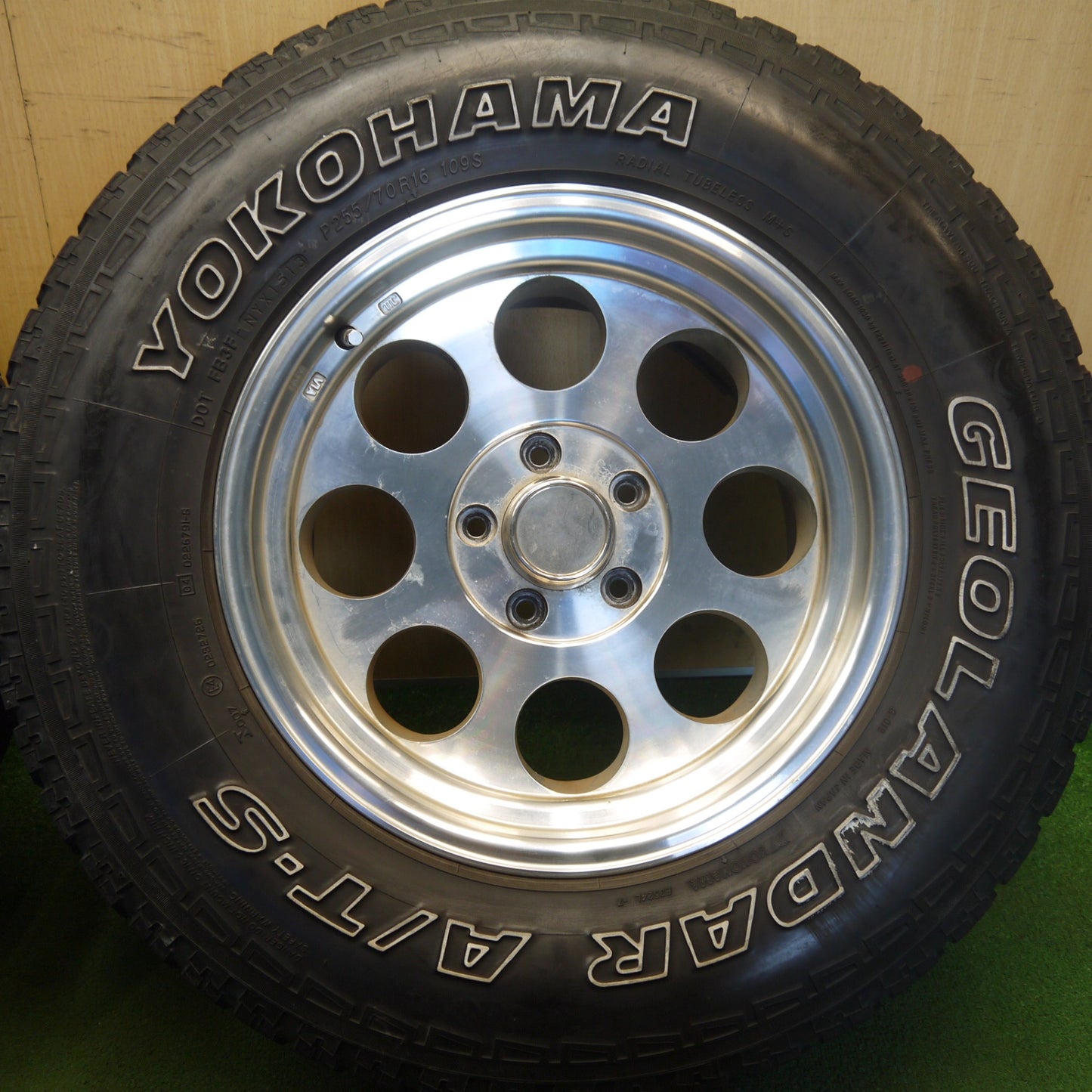 バリ溝！8.5分！3本◎HEART LAND レンコン ホイール 255/70R16 ヨコハマ ジオランダー A/T-S ホワイトレター ハートランド 16インチ PCD114.3/5H◎6081003Hノ