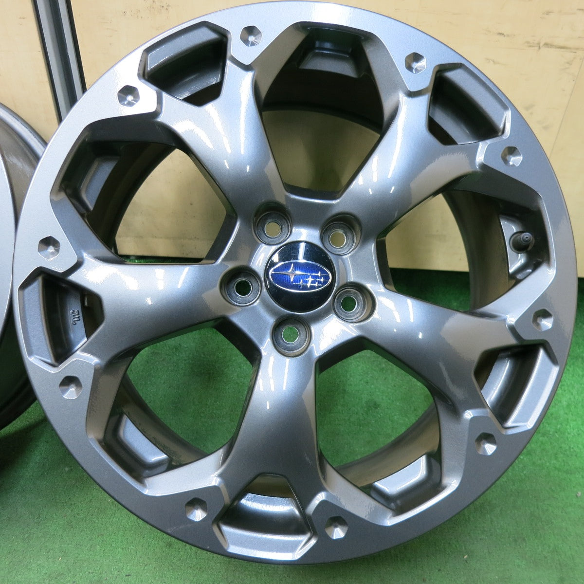 [送料無料] キレイ★スバル XV 2.0e-L EyeSight Smart Edition GT 後期 純正 ホイール 17インチ 特別仕様車 17×7J PCD100/5H★5011506SYホ