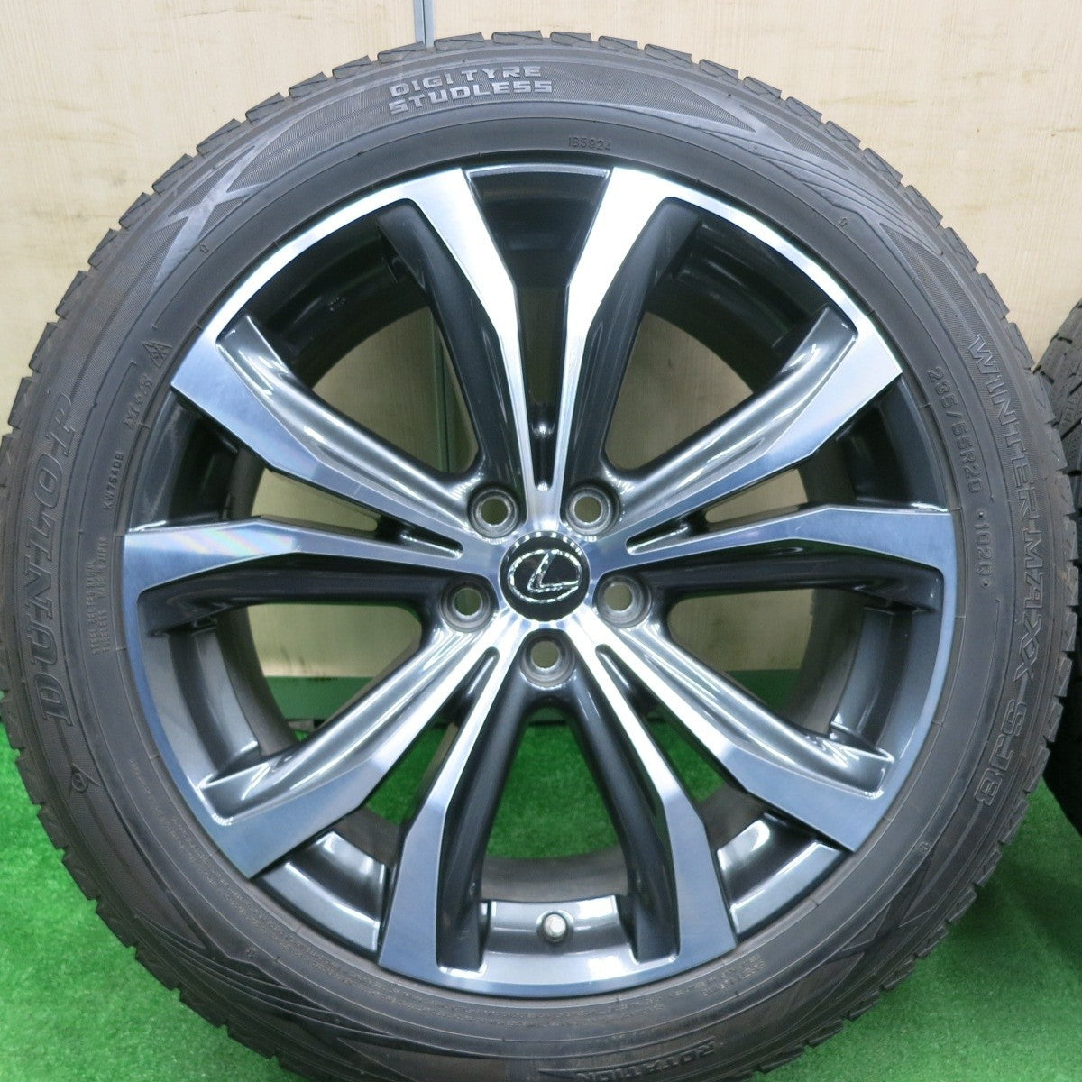 センサー付き！キレイ★レクサス RX バージョンL 純正 235/55R20 スタッドレス ダンロップ ウインターマックス SJ8 20インチ PCD114.3/5H★4112303TNス