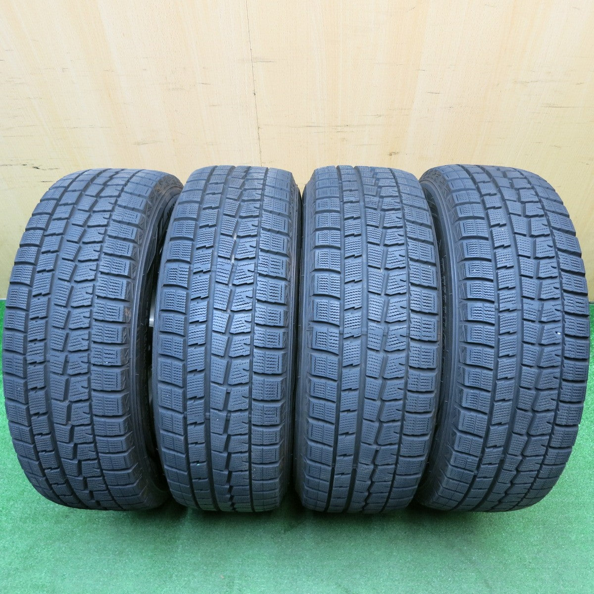 バリ溝！9.5分★トヨタ 10系 アルファード ヴェルファイア 純正 215/65R16 スタッドレス ダンロップ ウインターマックス WM01 16インチ PCD114.3/5H★5122801HAス