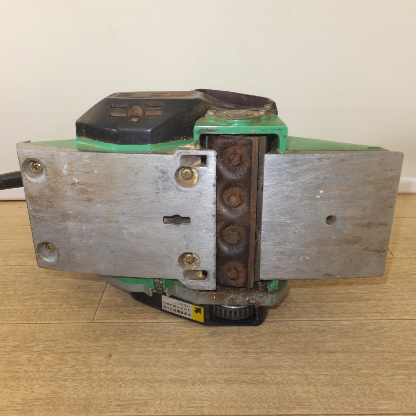 [送料無料] ★日立 HITACHI 120mm 曲面かんな P35Y　100V 50/60Hz 1040W 11A 16000rpm★