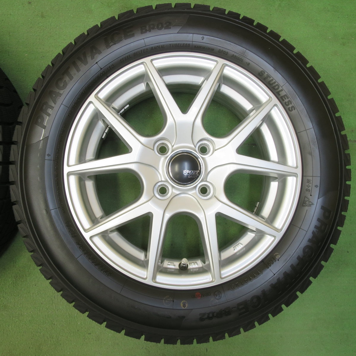 バリ溝！23年！キレイ！ほぼ10分★スタッドレス 175/65R14 プラクティバ アイス BP02 ヨコハマ製 SPORT DAISY スポルト デイジー 14インチ PCD100/4H★5080603イス