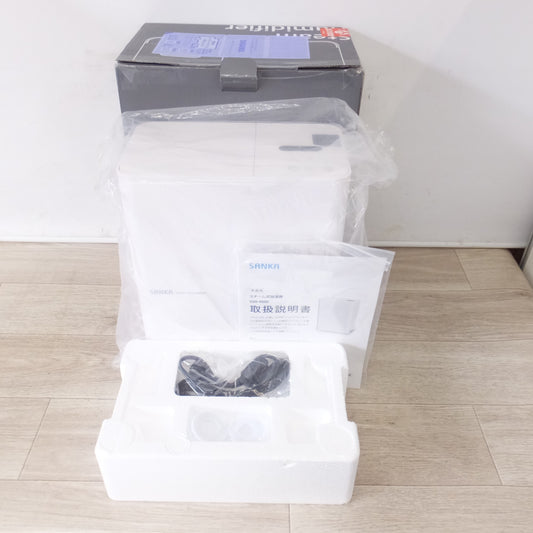 ●複数在庫有●[送料無料] 未使用★SANKA 2023年製 スチーム式加湿器 Steam Humidifier SSH-4000WH　AC100V　50/60Hz 350W★