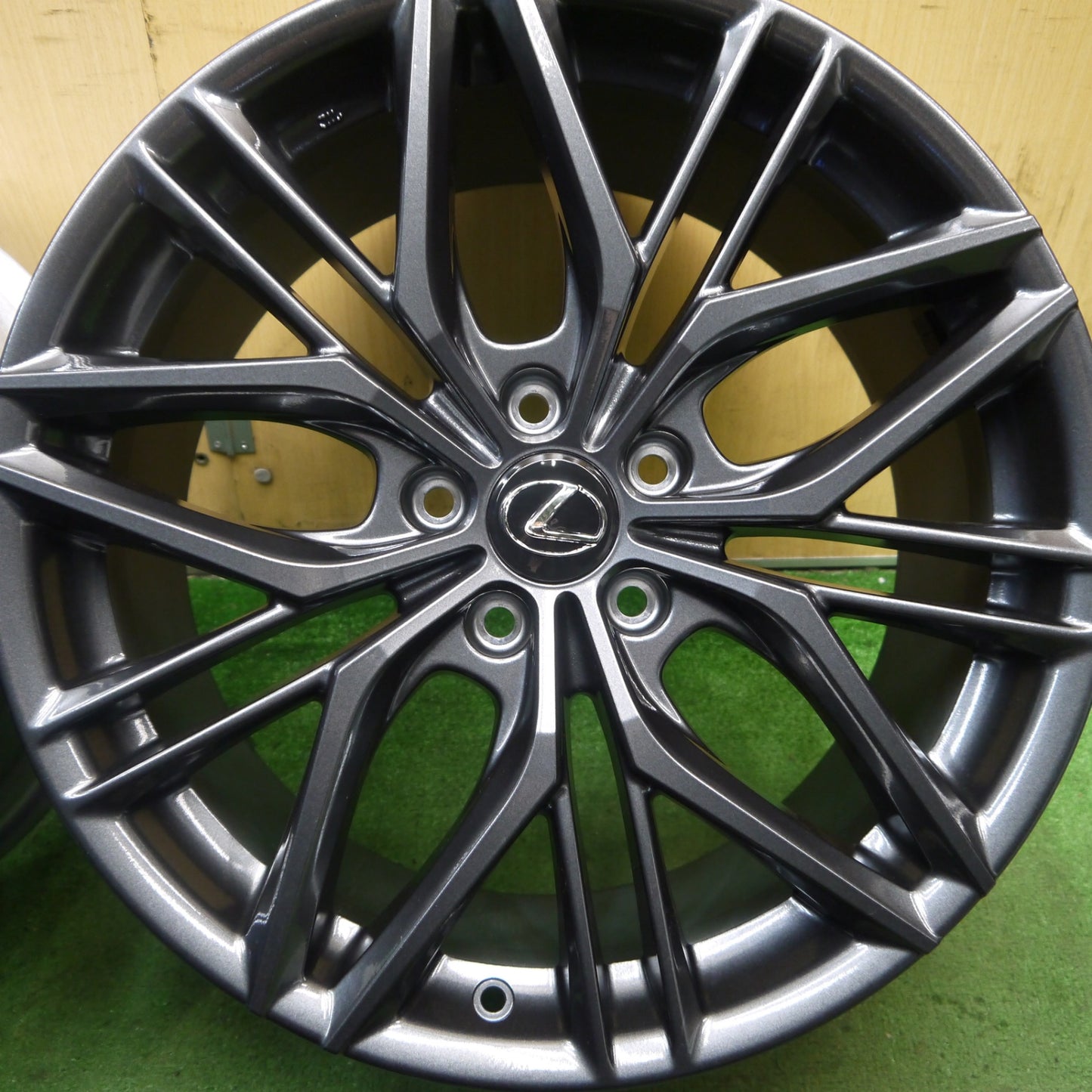 新車外し★レクサス IS 500 Fスポーツ パフォーマンス 純正 ENKEI ホイール 19インチ 19×8.5J 19×9.5J エンケイ PCD114.3/5H★5070803Hホ