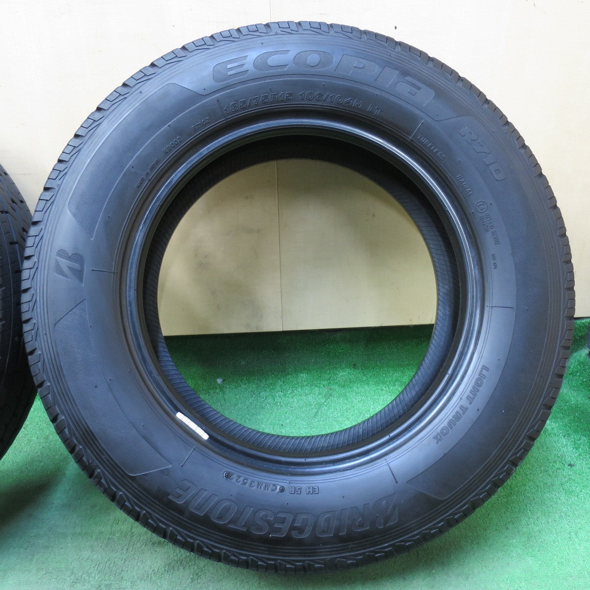 バリ溝！22年！9.5分！6本★185/75R15 106/104N ブリヂストン エコピア R710 タイヤ 15インチ カムロード ハイエース キャラバン キャンピングカー 等★5110308イノタ