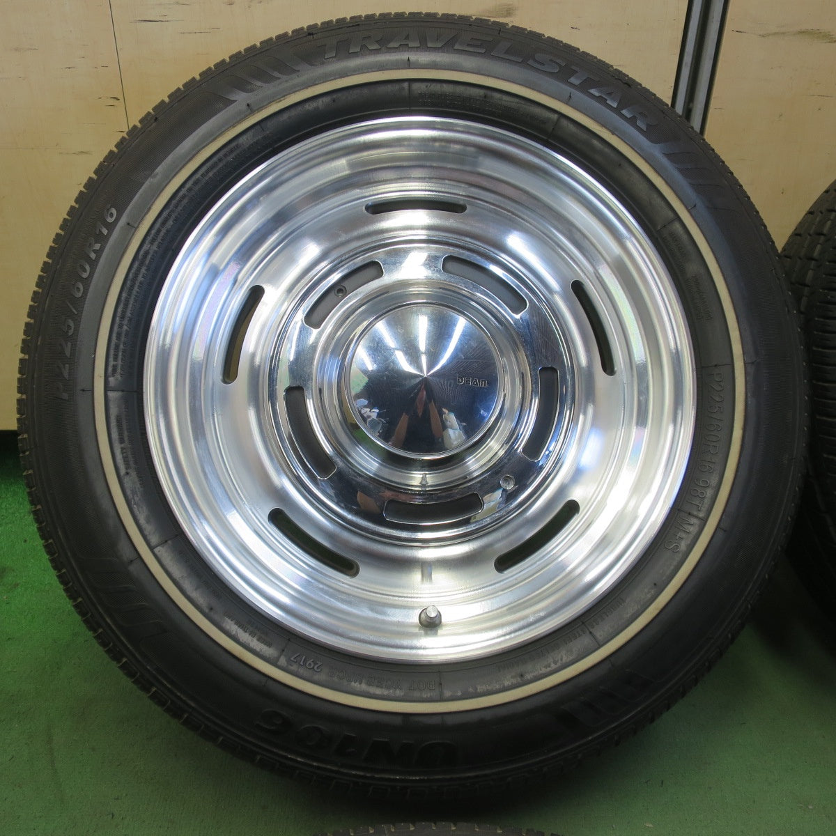 バリ溝！キレイ！9.5分◎DEAN CC3 CRIMSON 225/60R16 トラベルスター UN106 ディーン クリムソン 16インチ PCD139.7/6H◎6061004イノ