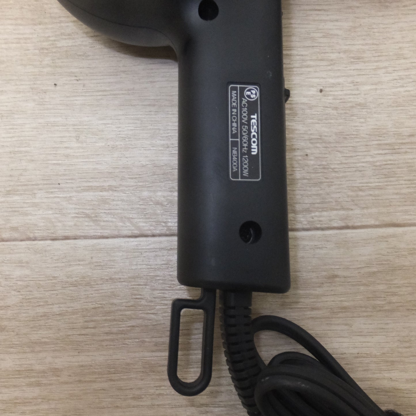 [送料無料] ★テスコム TESCOM プロフェッショナル プロテクトイオン ヘアードライヤー NIB400A　AC100V 50/60Hz 1200W★