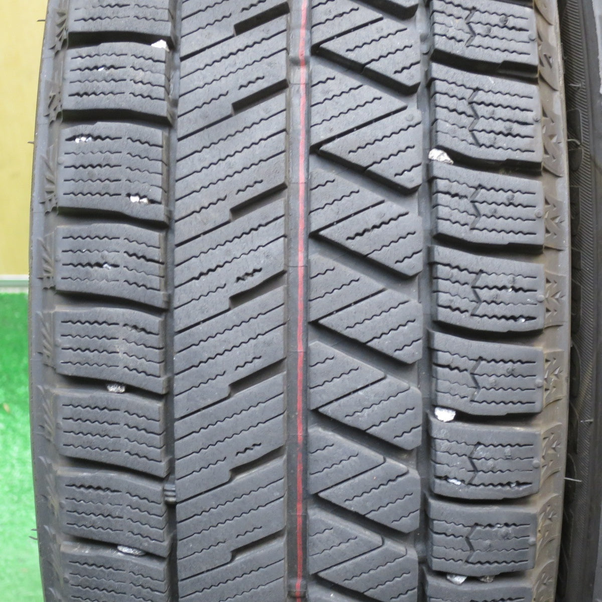 バリ溝！25年！キレイ！9.5分以上★日産 デイズ ルークス 三菱 ek 純正 155/65R14 スタッドレス ブリヂストン ブリザック VRX3 14インチ PCD100/4H★6040602NJス