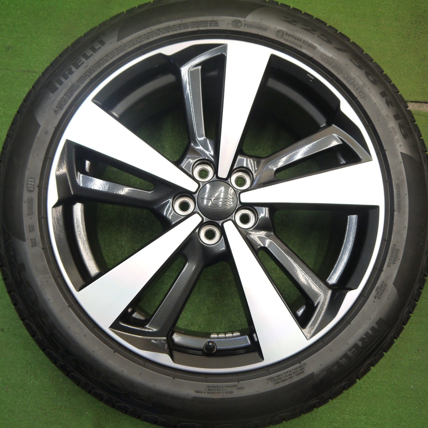 [送料無料] バリ溝！23年！キレイ！8.5分★スバル インプレッサ スポーツ 純正 225/50R18 ピレリ POWERGY パワジー 18インチ PCD100/5H★5040706Hノ