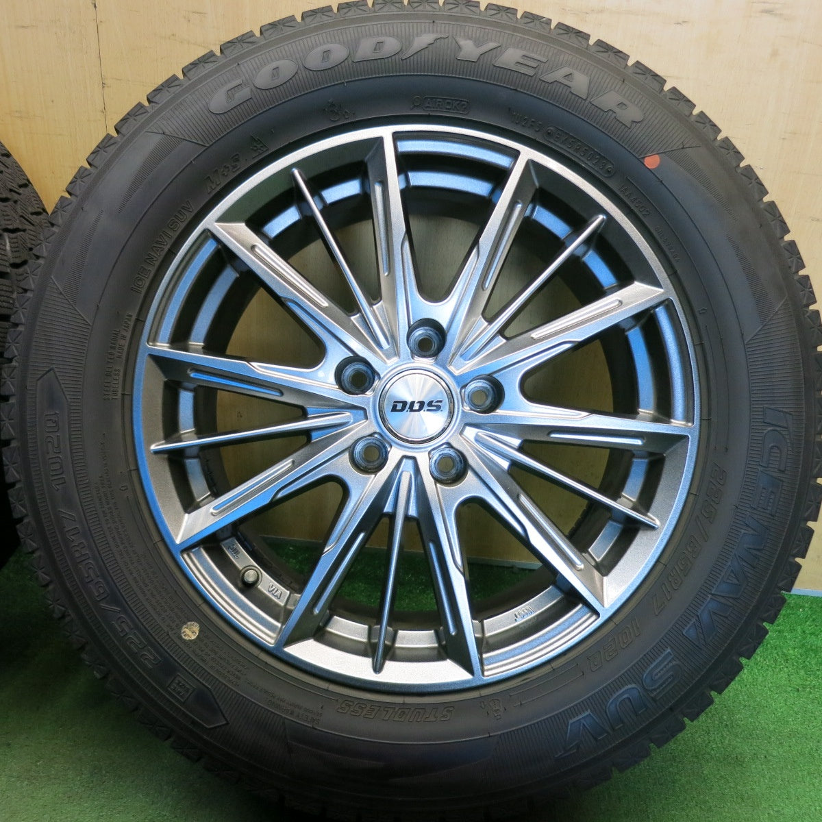 バリ溝！23年！キレイ！9.5分◎スタッドレス 225/65R17 グッドイヤー アイスナビ SUV D.O.S. DOS 社外 アルミ 17インチ PCD114.3/5H◎6080203HAス