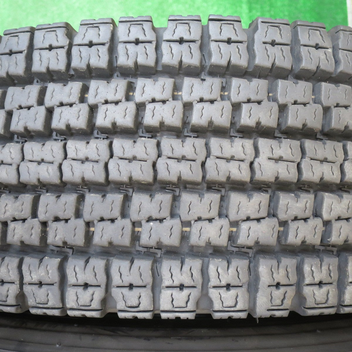 4本価格！22年★トラック タイヤ 225/80R17.5 123/122L スタッドレス トーヨー M929 Premium 17.5インチ★5110901NJスタ