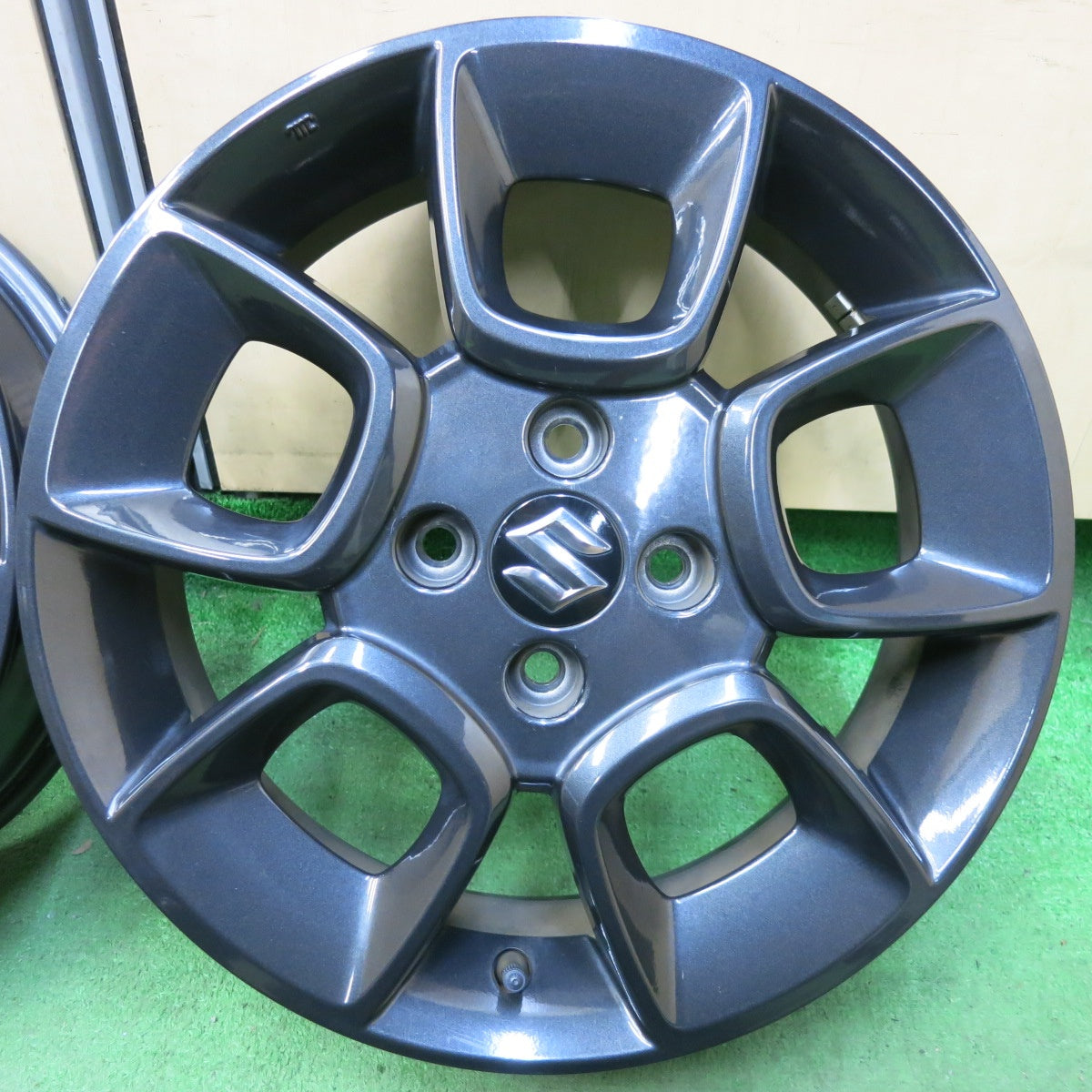 4本価格★スズキ クロスビー イグニス 純正 ホイール 16インチ 16×5J PCD100/4H★5061911SYホ