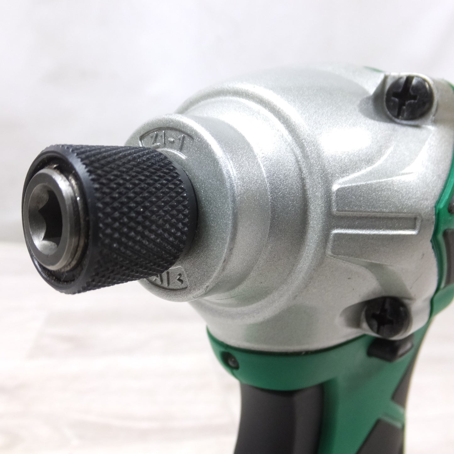 [送料無料] バッテリー2個！キレイ◆マキタ 14.4V 充電式 インパクト ドライバ MTD001DSX 1.5Ah 充電器 ケース付き 電動 工具◆