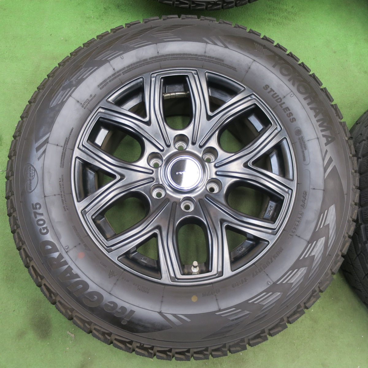 バリ溝！キレイ！9.5分★LEHRMEISTER PREMIX 飛車 265/65R17 スタッドレス ヨコハマ アイスガード G075 レアマイスター プレミックス ヒシャ 17インチ PCD139.7/6H★6013103ナス