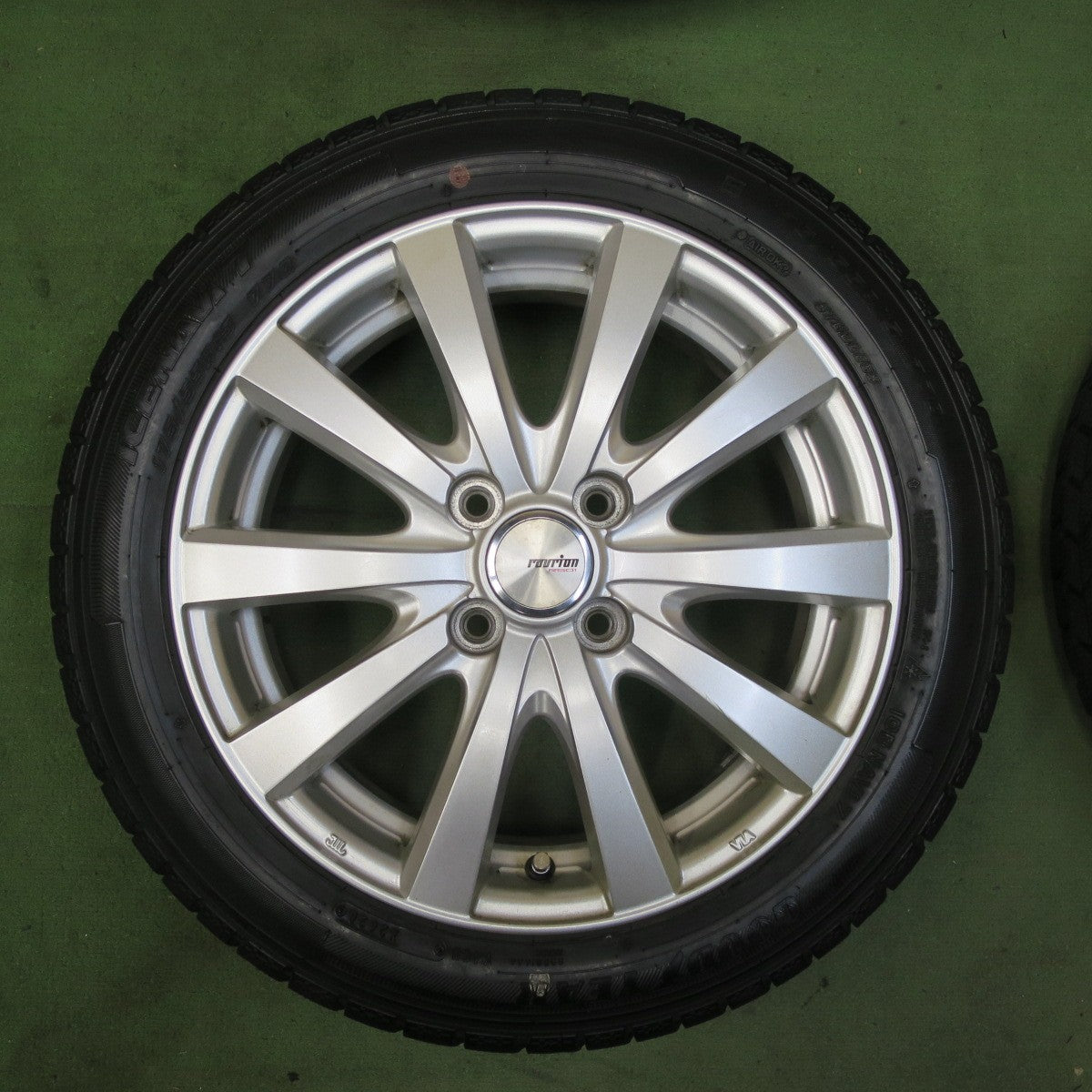 キレイ★スタッドレス 175/55R15 グッドイヤー アイスナビ7 ravrion RS01 ラブリオン 15インチ PCD100/4H★5111003TTス