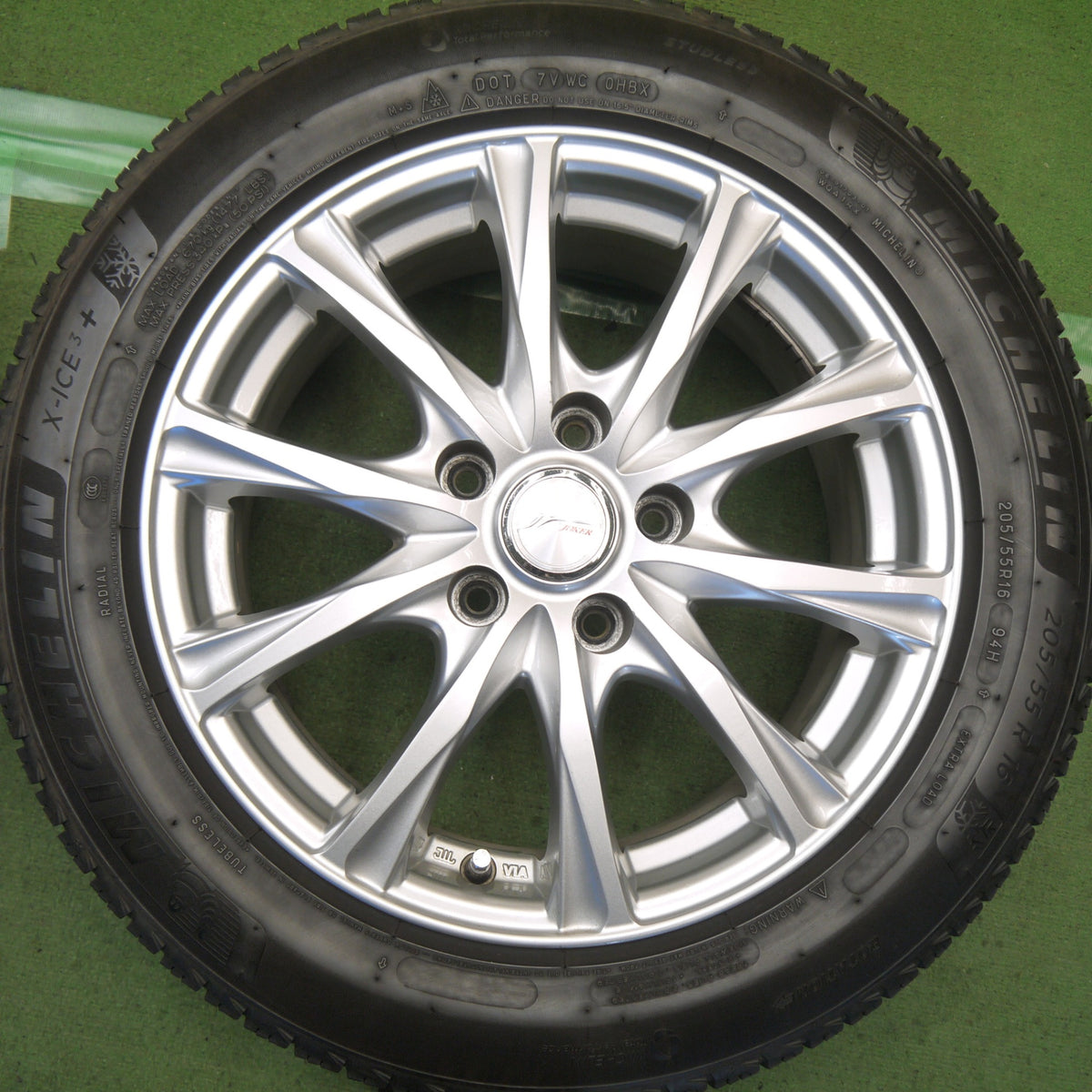 キレイ◎スタッドレス 205/55R16 ミシュラン X-ICE3+ JOKER ジョーカー 16インチ PCD114.3/5H◎6091101Hス