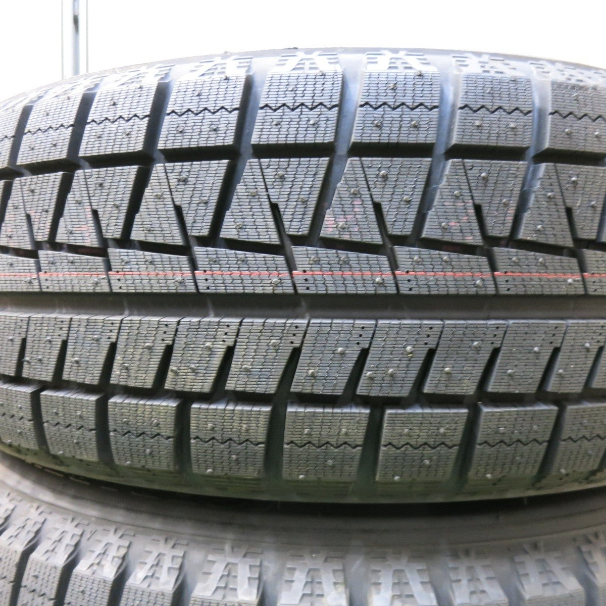 未使用！24年★スタッドレス 215/60R17 ブリヂストン アイスパートナー2 BALMINUM バルミナ 17インチ PCD114.3/5H★5013001SYス
