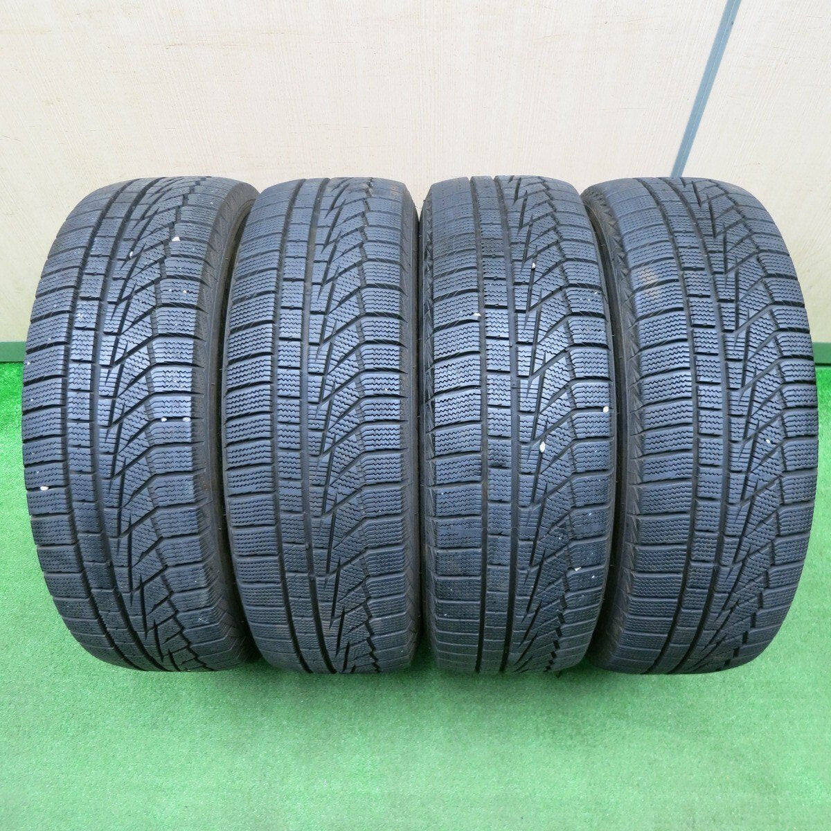 バリ溝！23年！ほぼ10分★スタッドレス 195/65R15 ハンコック ウインター アイセプト IZ2A E Sprine 15インチ PCD114.3/5H★5011901NJス