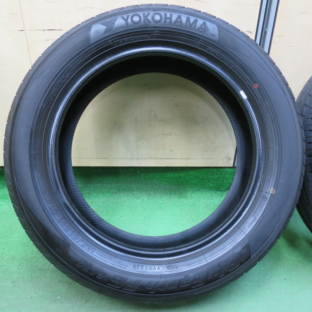 新車外し 24年★185/60R16 ヨコハマ BluEarth-FE AE30 16インチ アクア ラクティス フィット ノート マツダ2等★5040405イノタ