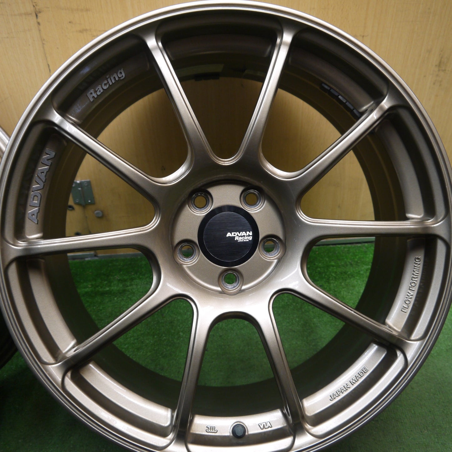 キレイ★プリウス 86 BRZ 等 ADVAN Racing RZ2 18インチ ホイール アドバン レーシング PCD100/5H★5093001Hホ