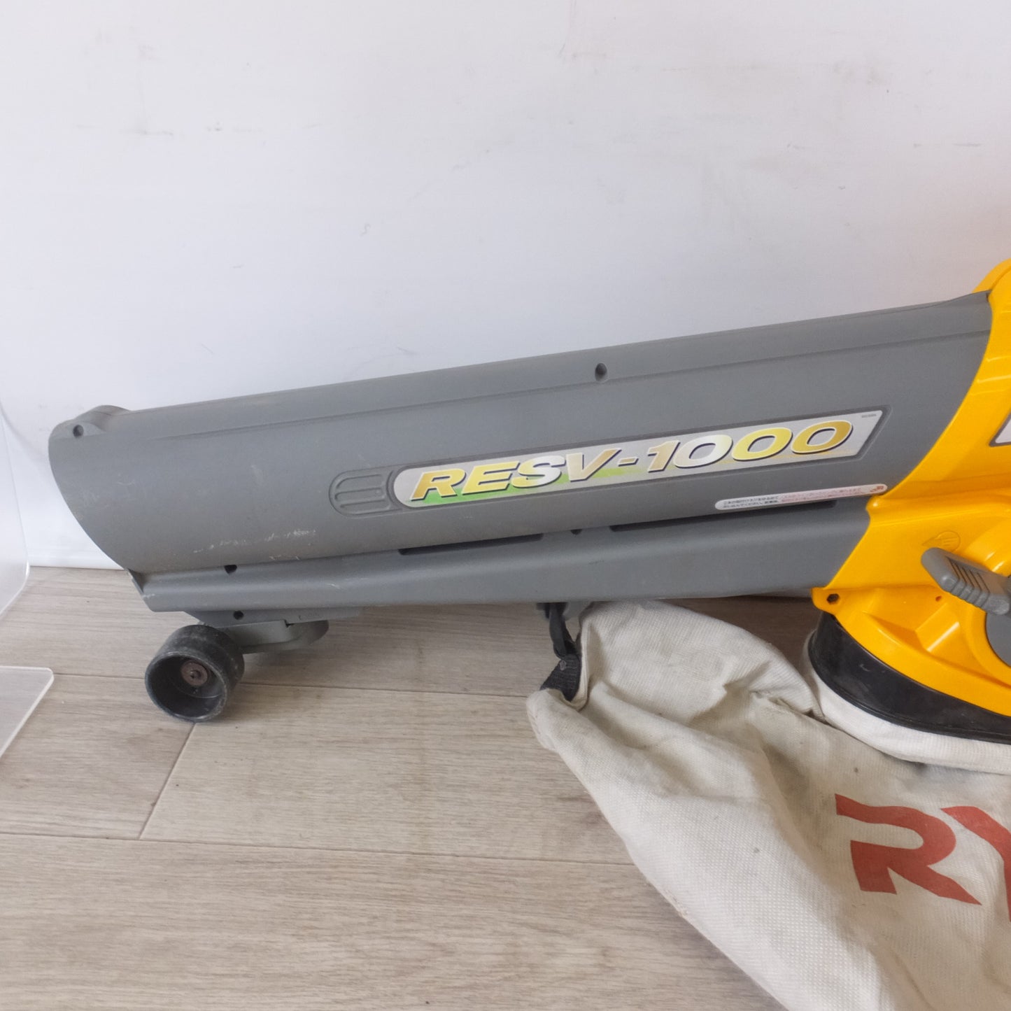 [送料無料] ★京セラ KYOCERA ブロワバキューム RESV-1000　100V 1050W 50/60Hz　美品 ダストバッグ 付★