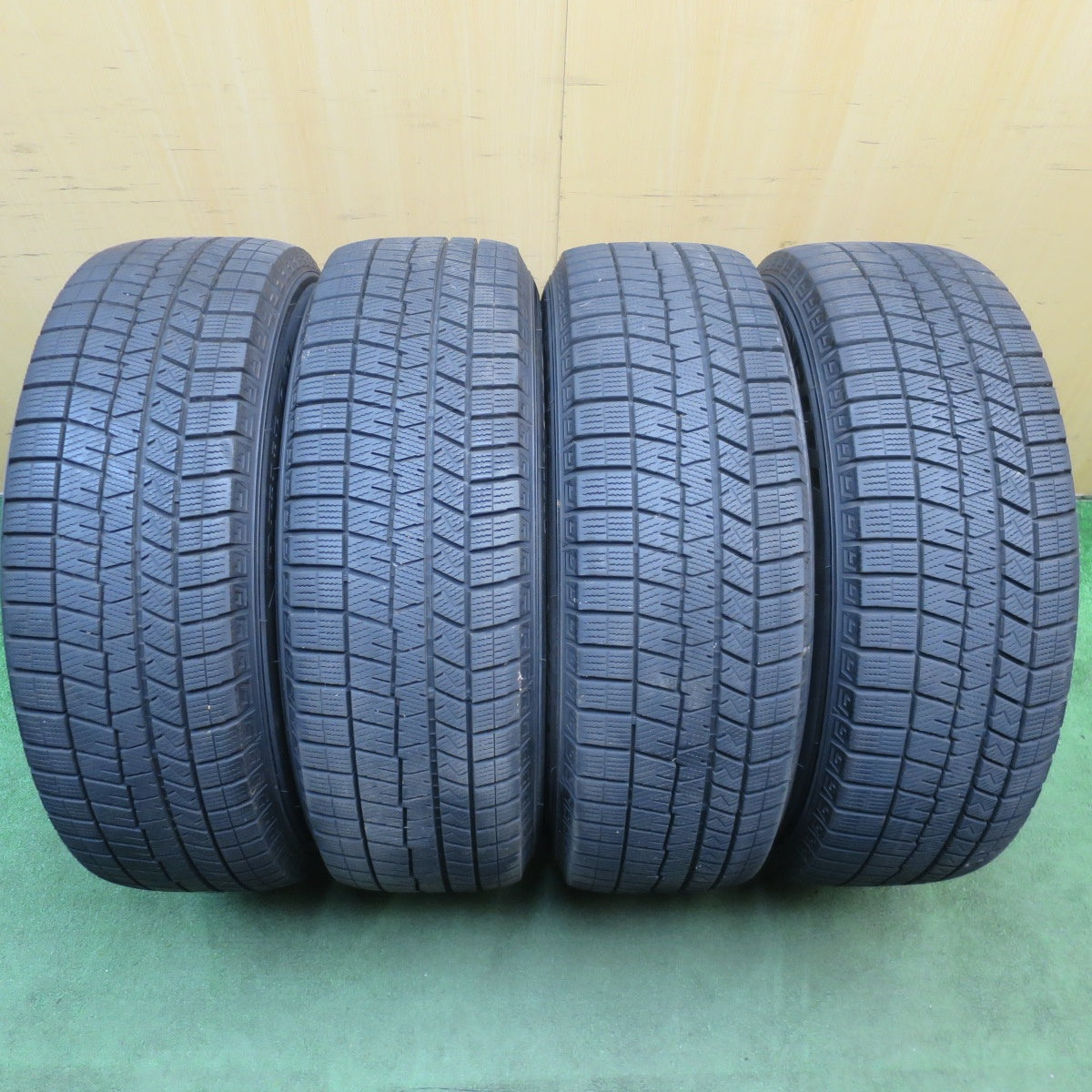 バリ溝！キレイ！9.5分★スタッドレス 225/65R17 ダンロップ ウインターマックス 03 Mistiere RB14 ミスティーレ 17インチ PCD114.3/5H★6051504NJス