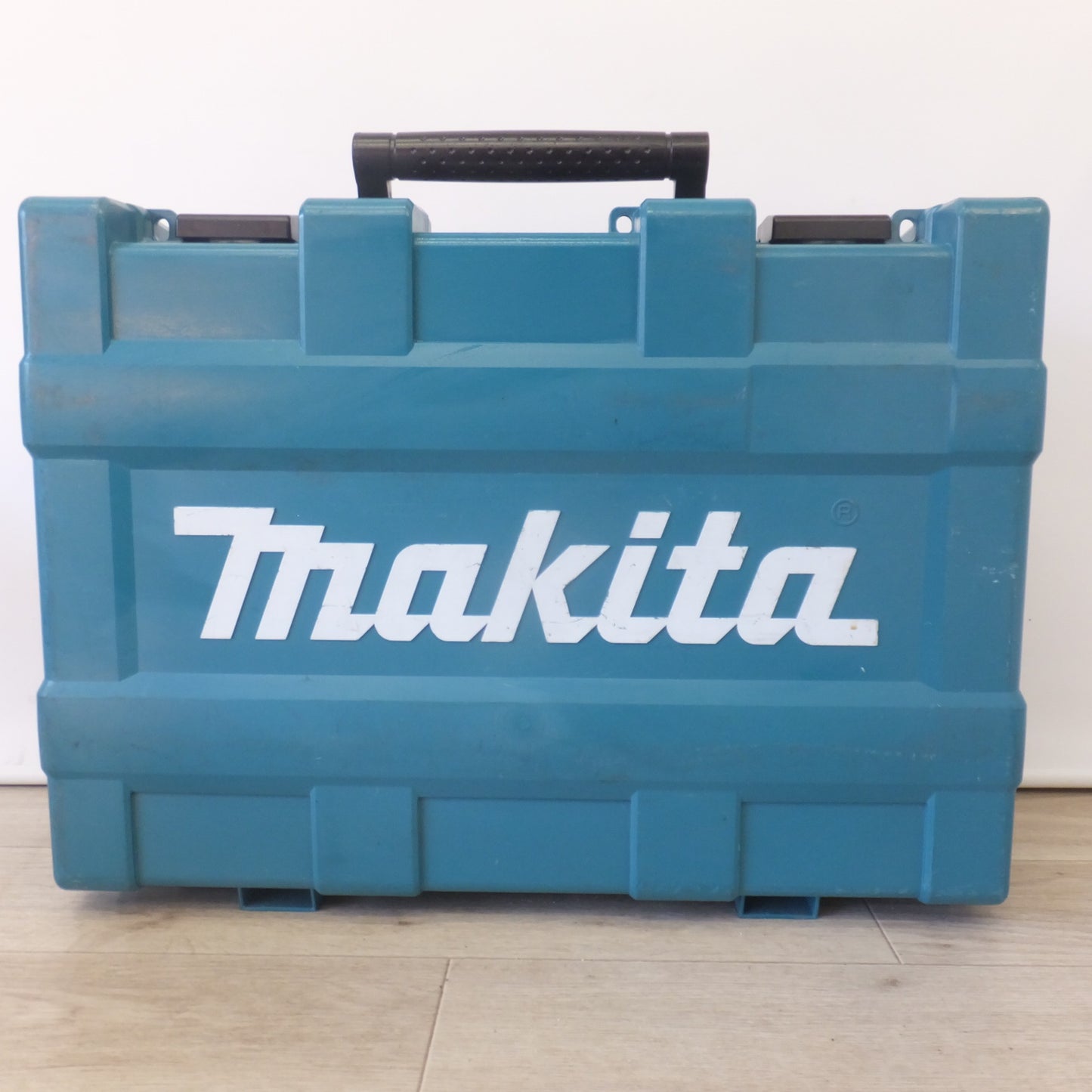 [送料無料] ★マキタ makita 18mm 充電式ハンマドリル HR182DZKV 18V　バッテリ2個 付★