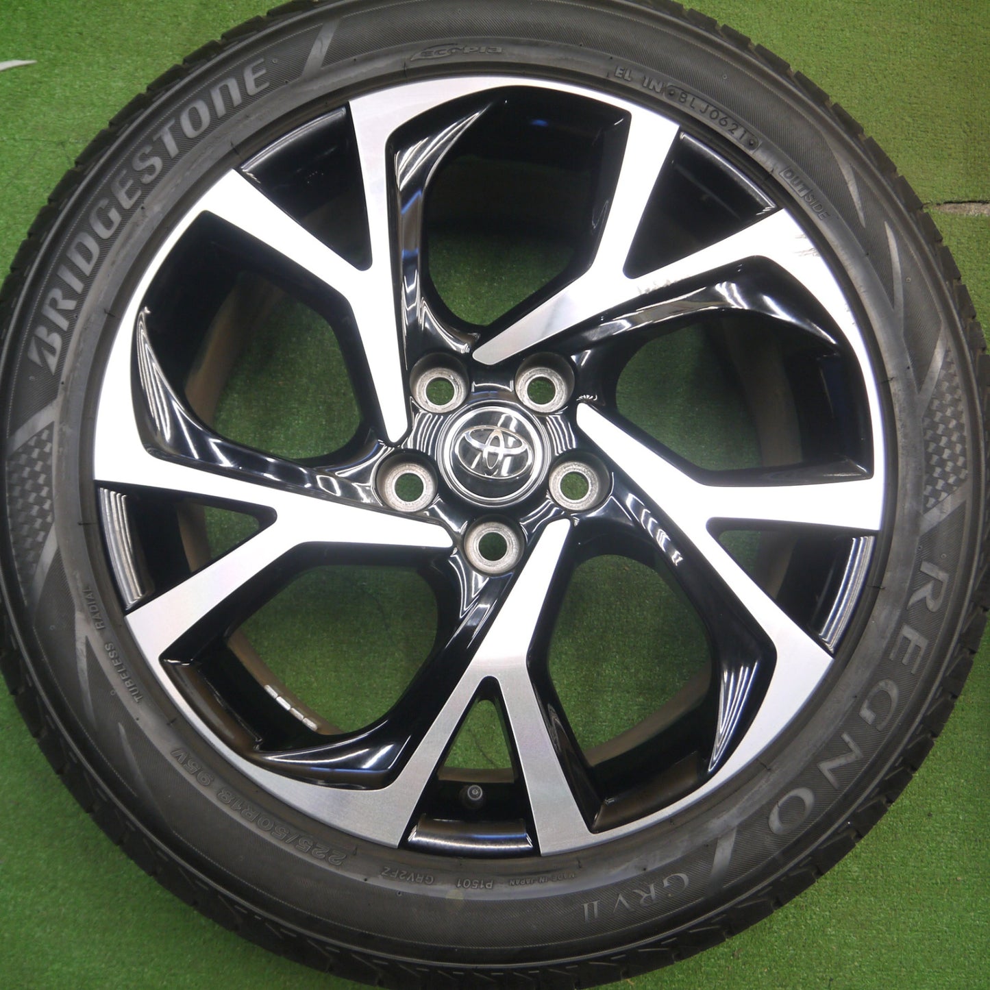 [送料無料] 4本価格！21年★トヨタ CH-R 純正 225/50R18 ブリヂストン レグノ GRV2 18インチ CHR PCD114.3/5H★5021414Hノ