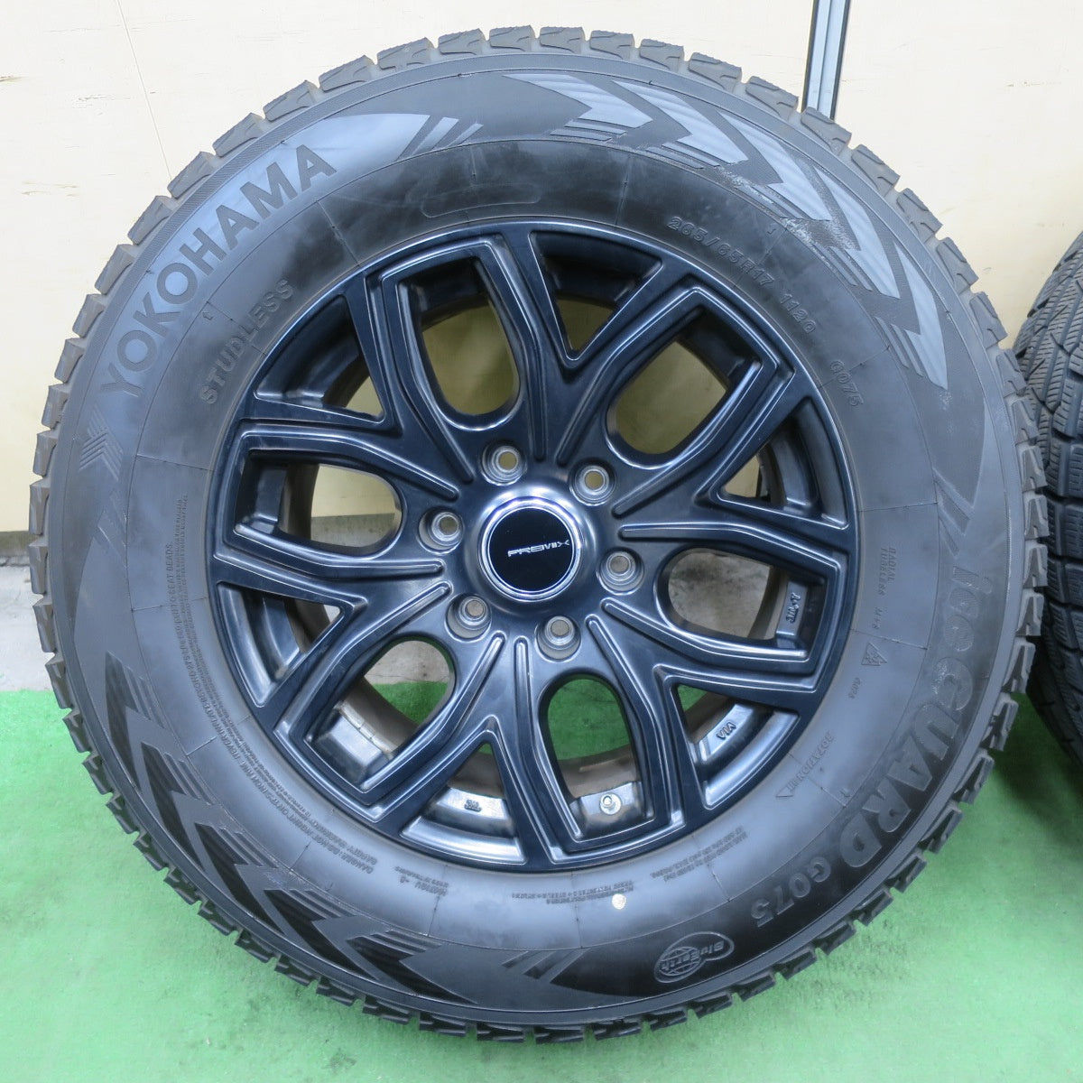 バリ溝！キレイ！9.5分★LEHRMEISTER PREMIX 飛車 265/65R17 スタッドレス ヨコハマ アイスガード G075 レアマイスター プレミックス ヒシャ 17インチ PCD139.7/6H★6013103ナス
