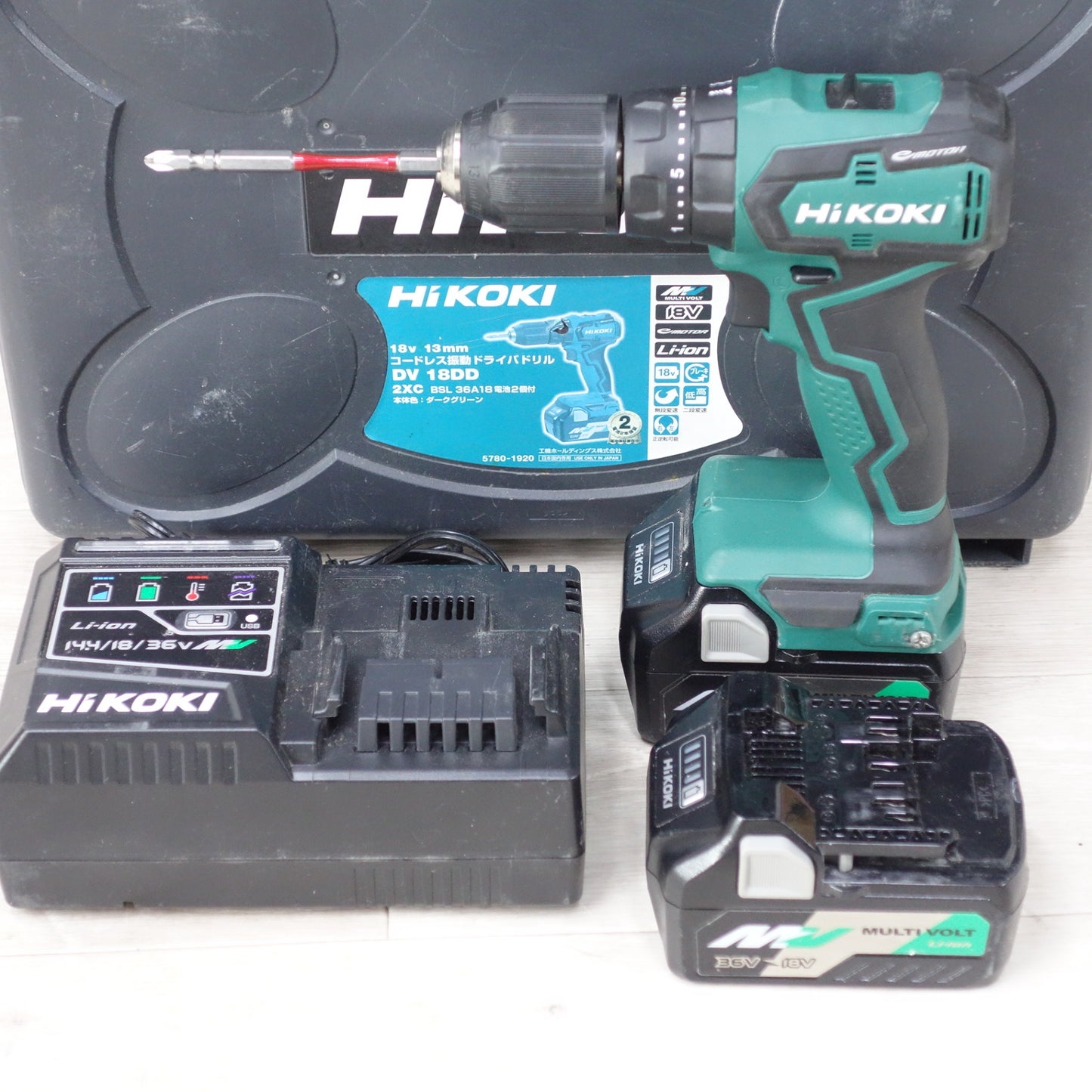 [送料無料] キレイ!バッテリー2個◆ハイコーキ HiKOKI 13mm コードレス 振動 ドライバ ドリル DV18DD DC18V ケース 充電器 付き 電動 工具◆