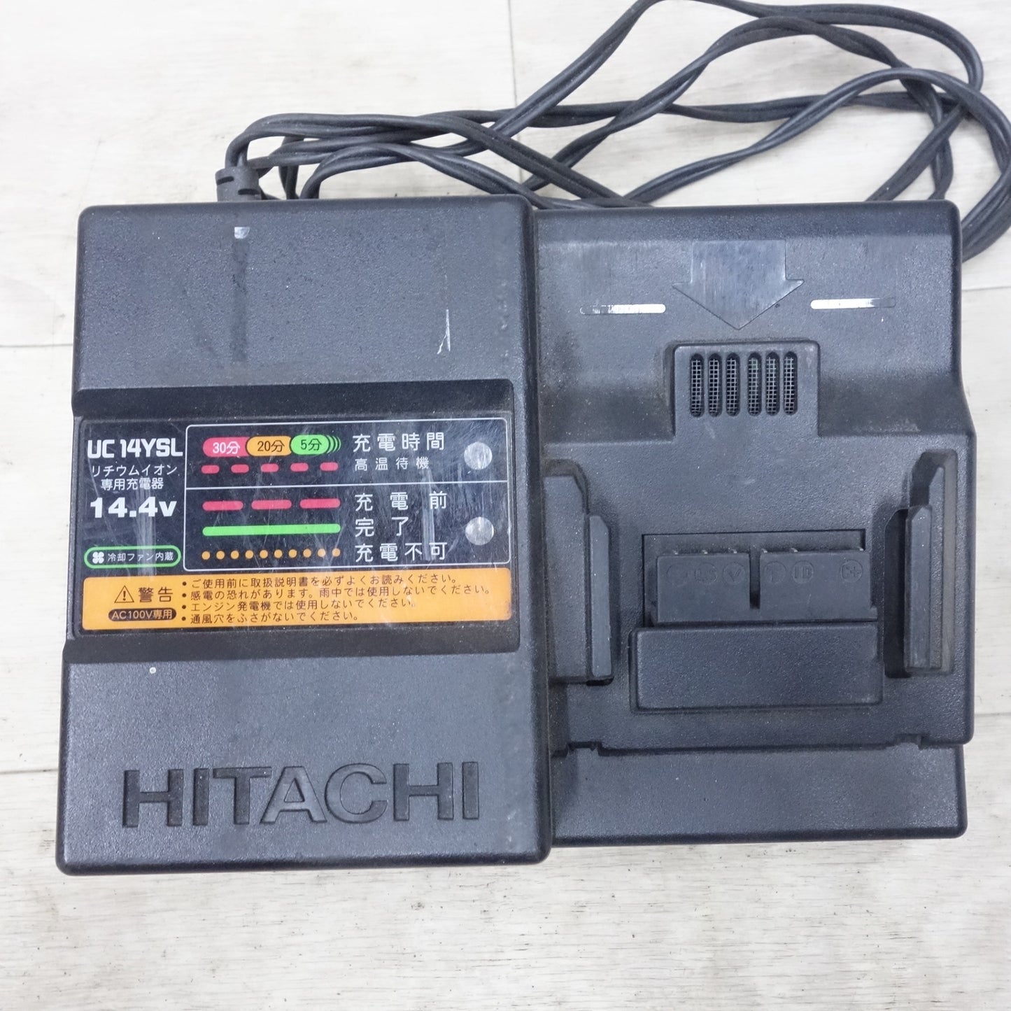 [送料無料] ◆日立 コードレス インパクトドライバ WH14DSL 電動 工具 14.4V 充電器 UC14YSL バッテリー BSL1430 HITACHI 黄色 ジャンク品◆