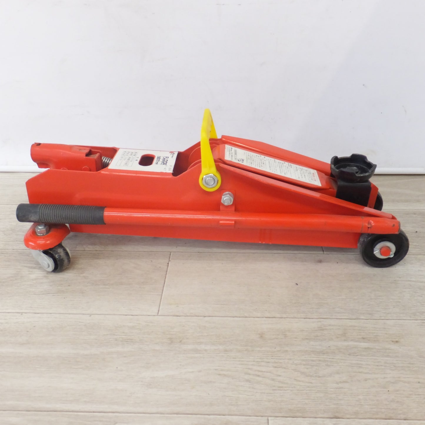 [送料無料] ★大自工業 メルテック Meltec 2t 油圧フロアジャッキ F-26 F-47　最大荷重 200kg　最縮長 133mm 最伸長 387mm★