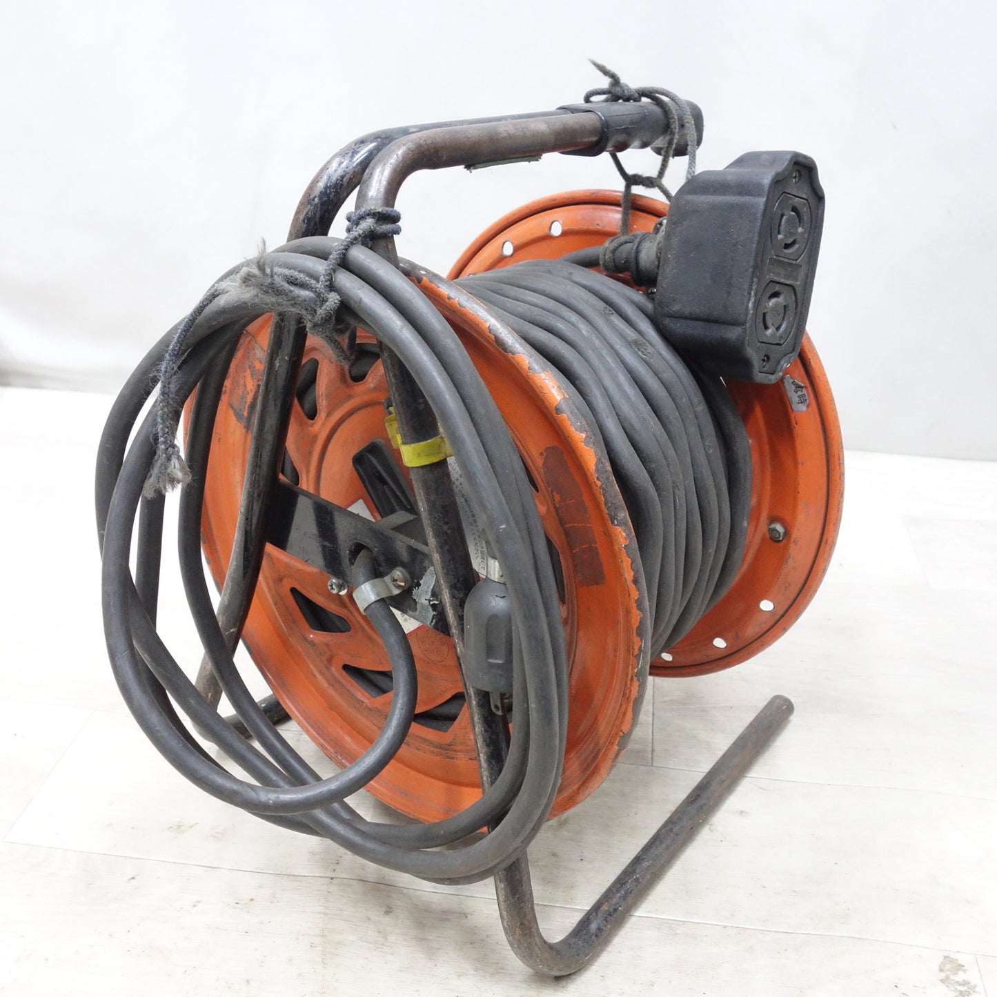 [送料無料] ◆日動 びっくリール 30m RND-EB30S コードリール 電工 ドラム 屋内用 オレンジ 100V◆