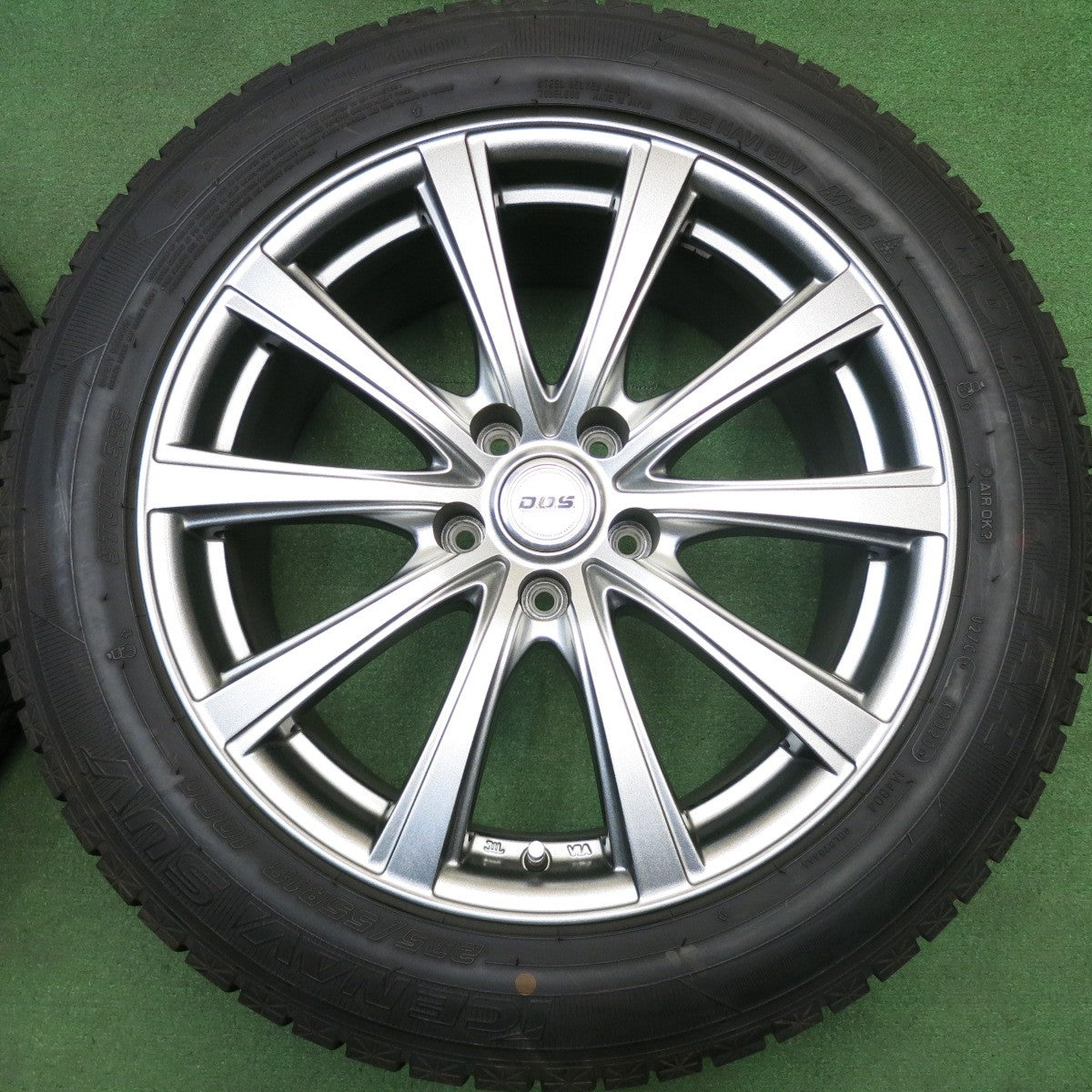 バリ溝！キレイ！9.5分★スタッドレス 235/55R18 グッドイヤー アイスナビ SUV D.O.S. DOS 社外 アルミ 18インチ PCD114.3/5H★6012510HAス